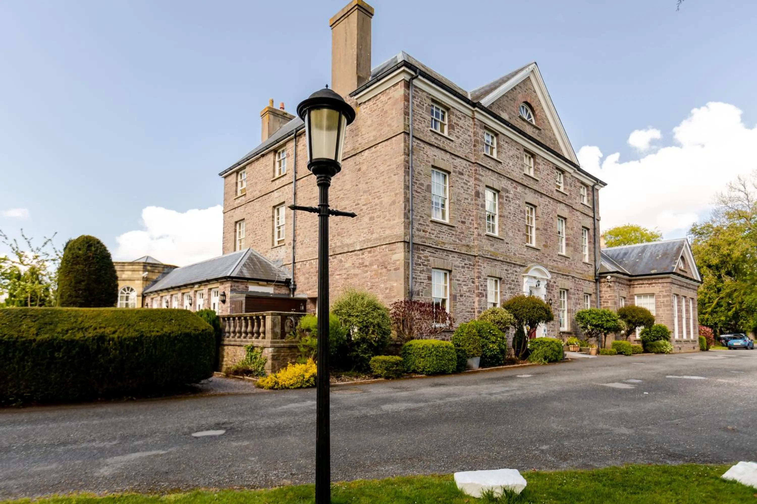 Peterstone Court Country House Restaurant & Spa