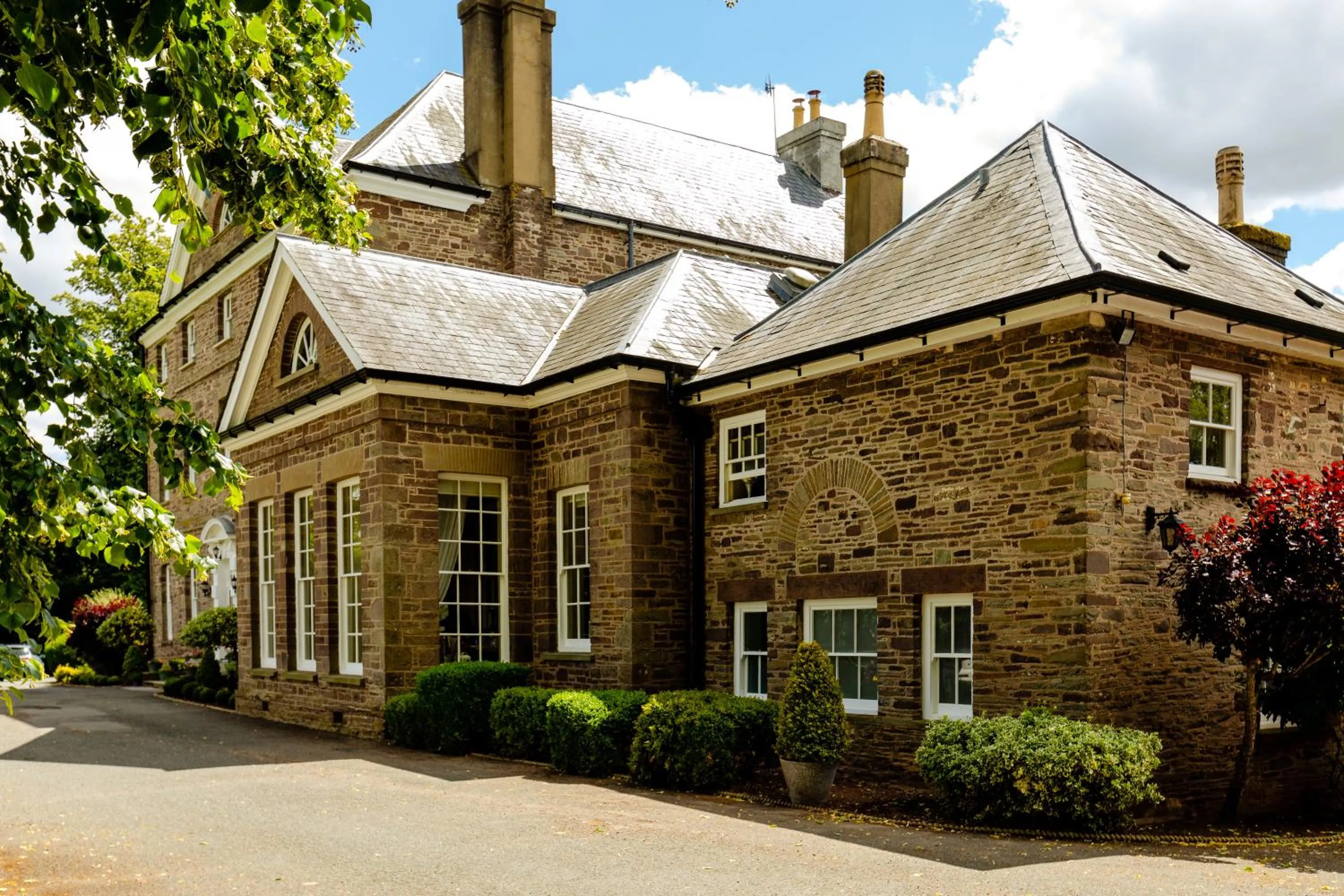 Peterstone Court Country House Restaurant & Spa
