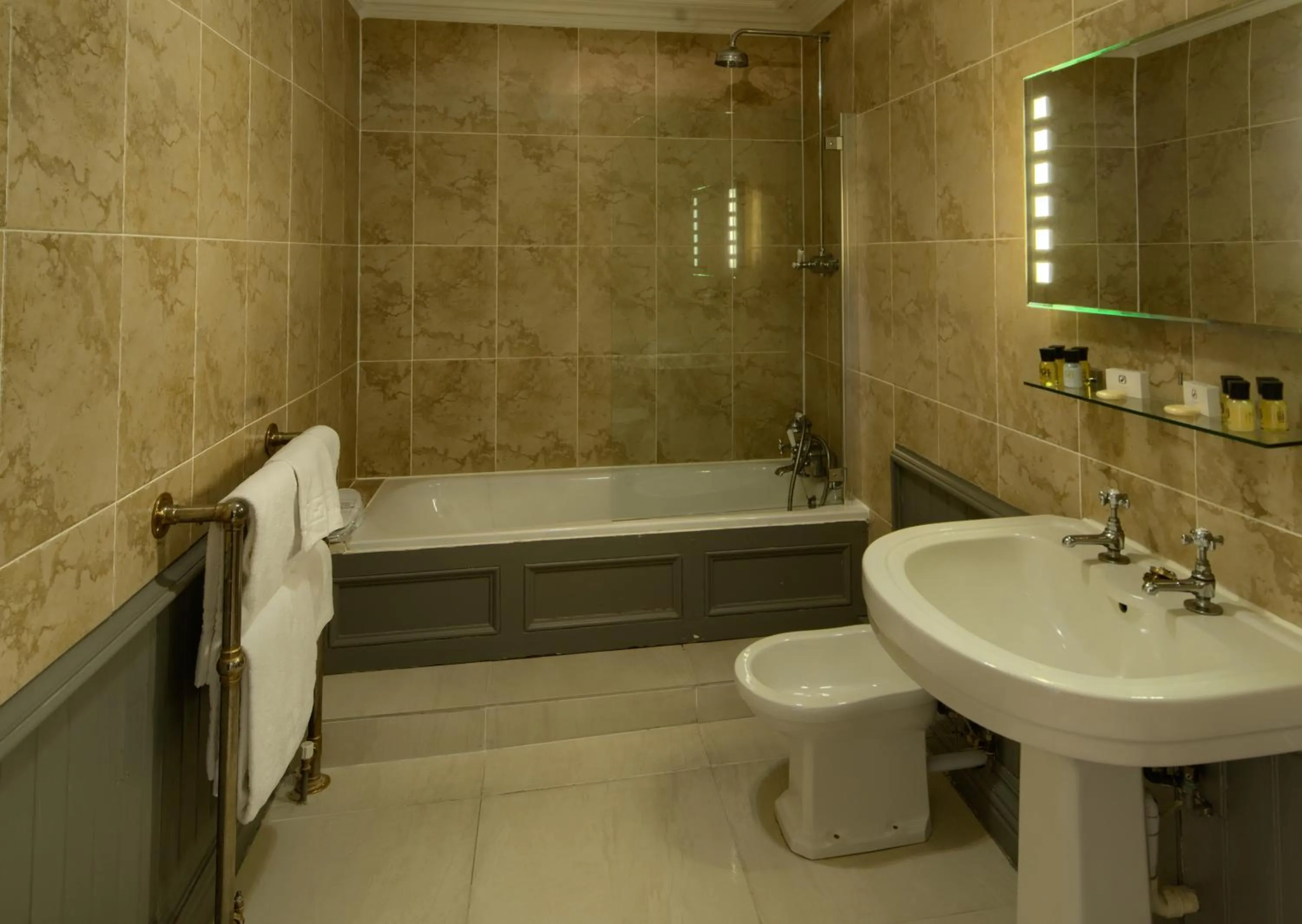 Peterstone Court Country House Restaurant & Spa