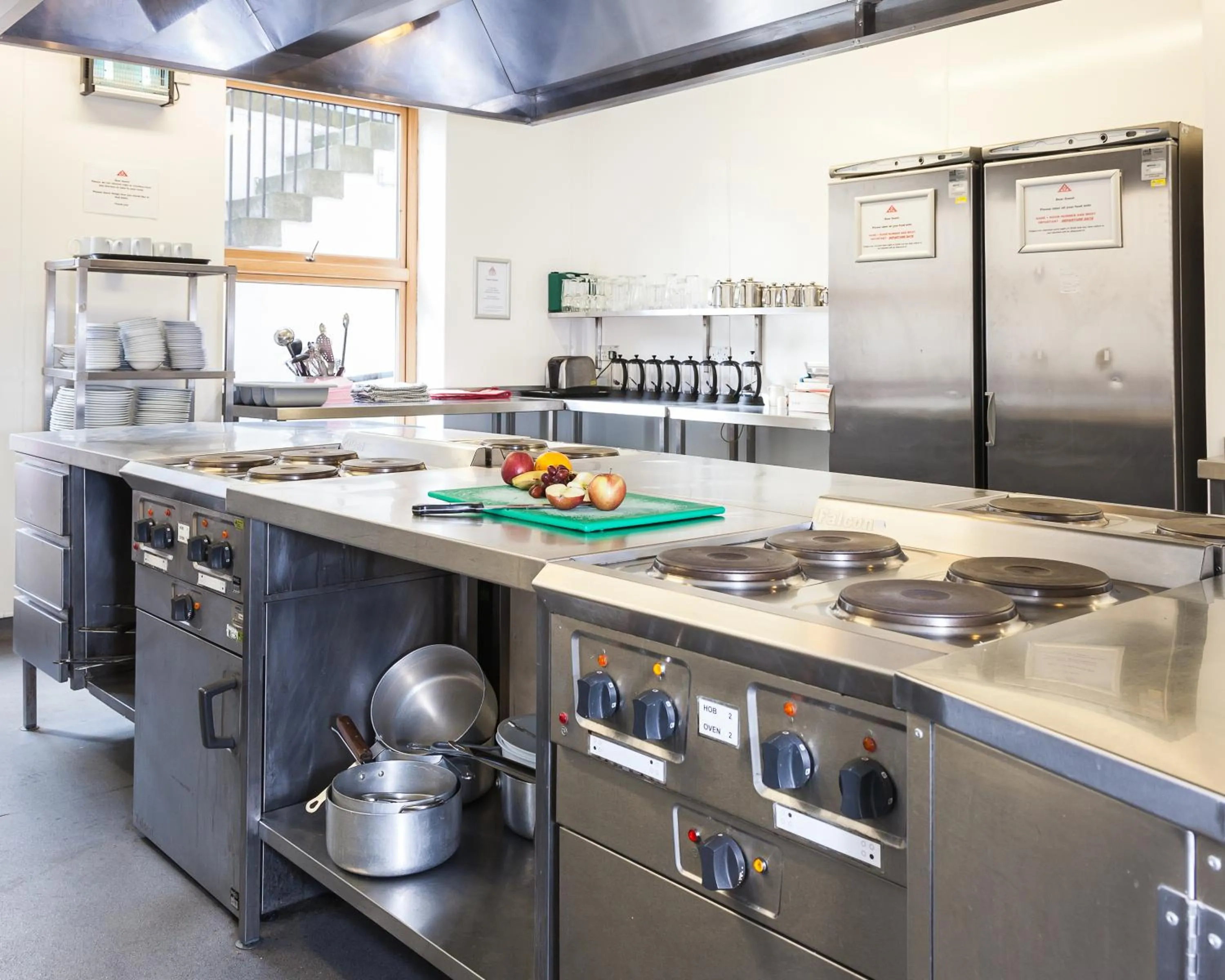 Kitchen or kitchenette in Edinburgh Central Accommodation