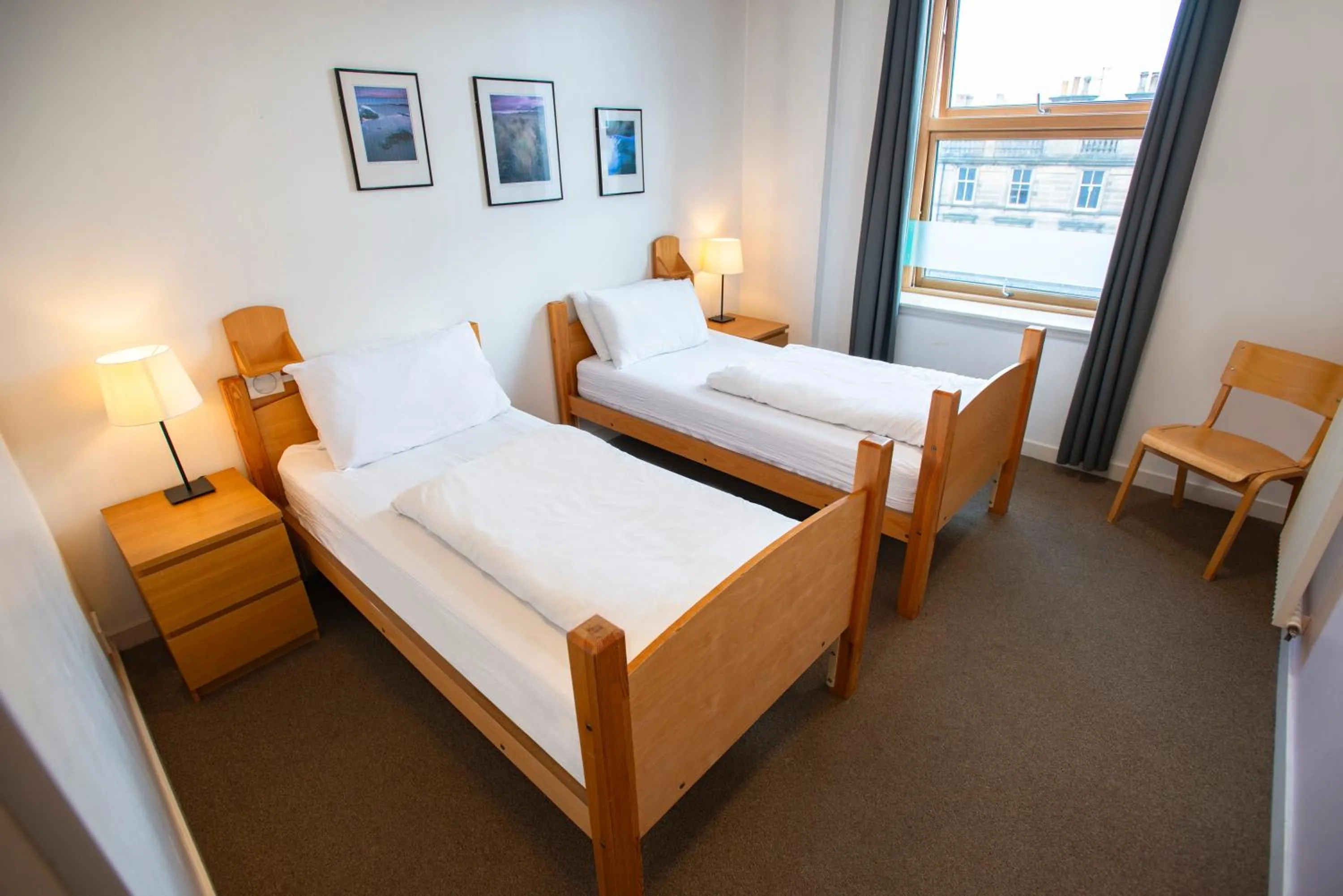 Bedroom, Bed in Edinburgh Central Accommodation