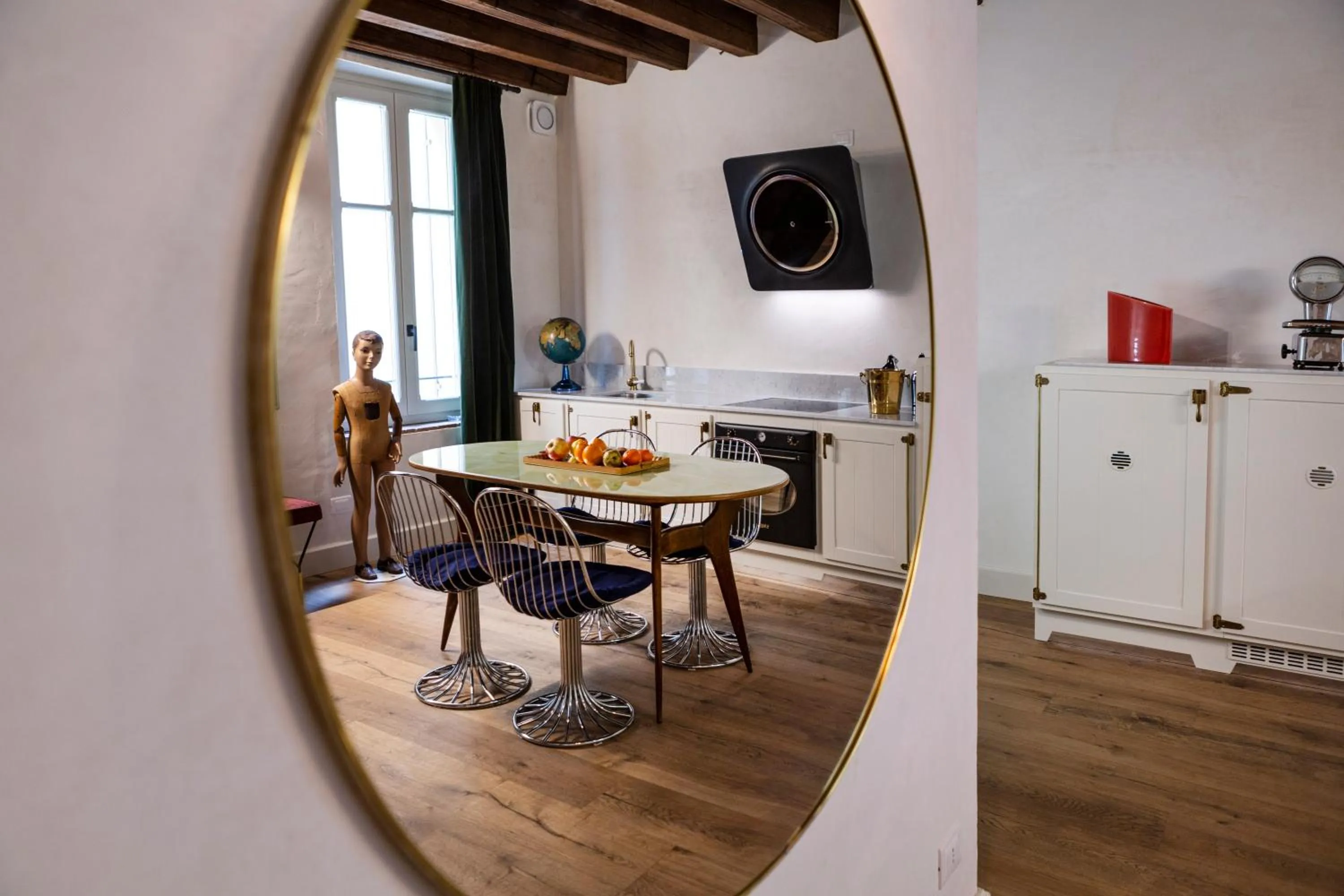 Decorative detail in Residenza Palazzo Brenzoni