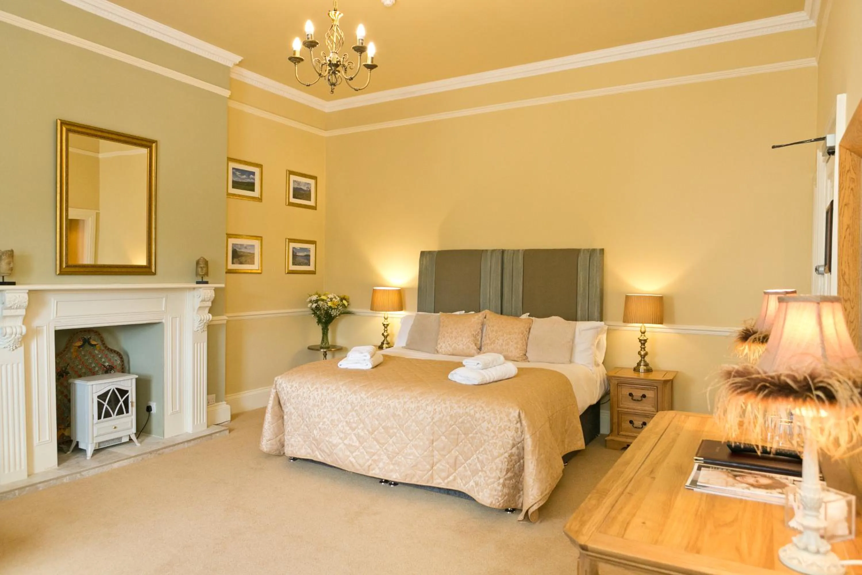 Bed in The Manor Hotel