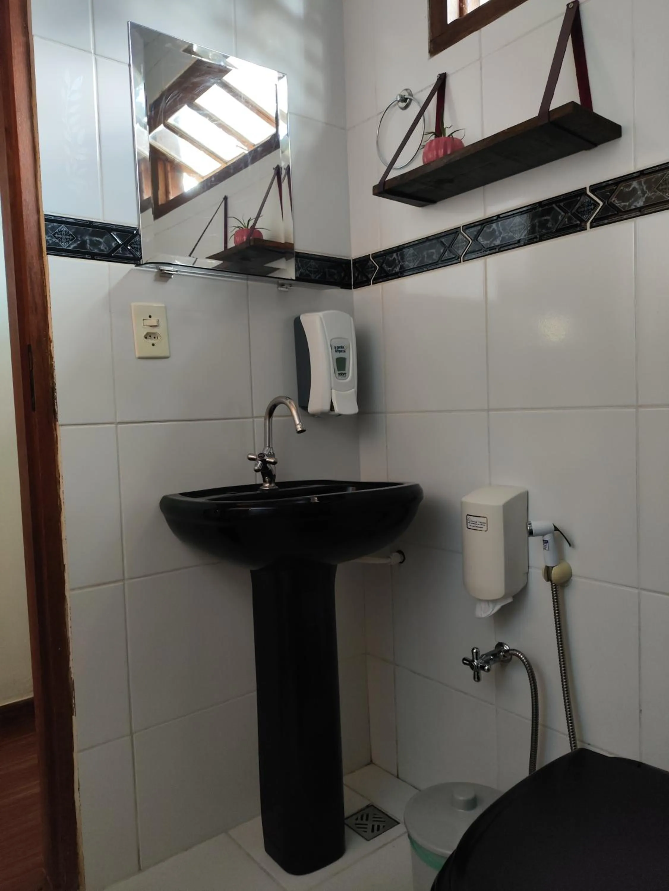 Bathroom in TEMPLÁRIOS ECOVILLA Pousada