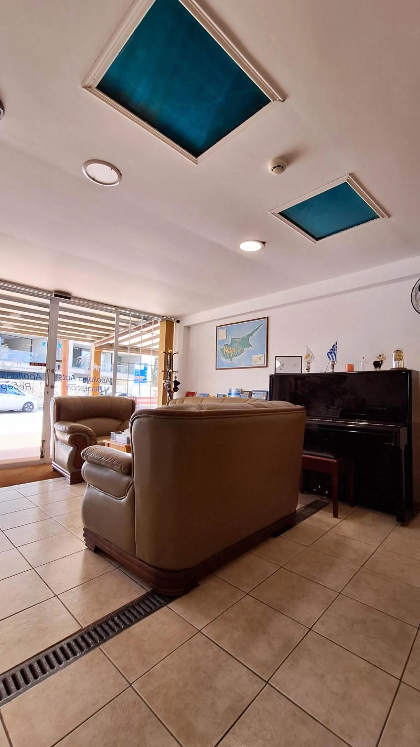 Facade/entrance in Apollonia Hotel Apartments