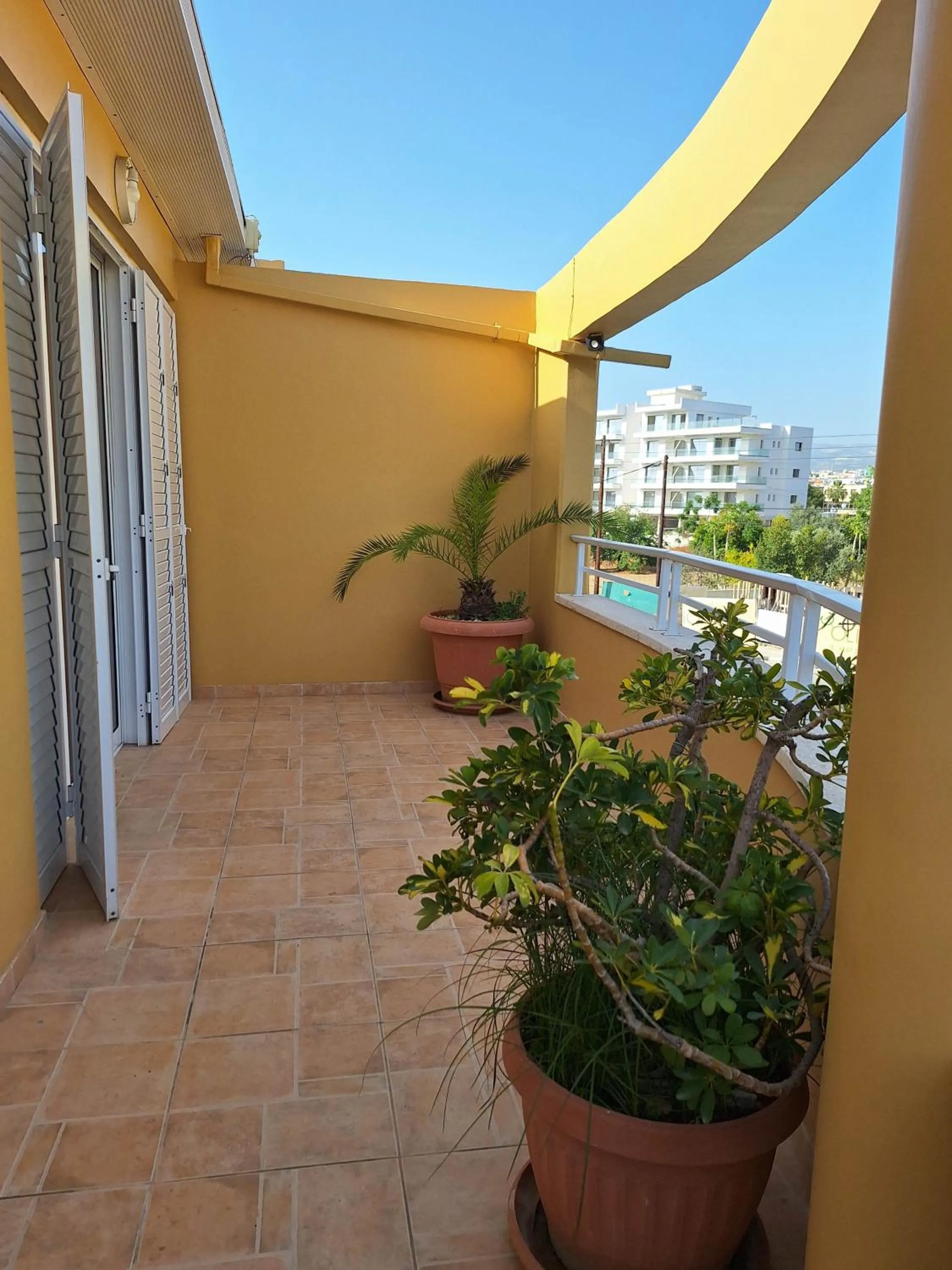 Patio in Apollonia Hotel Apartments
