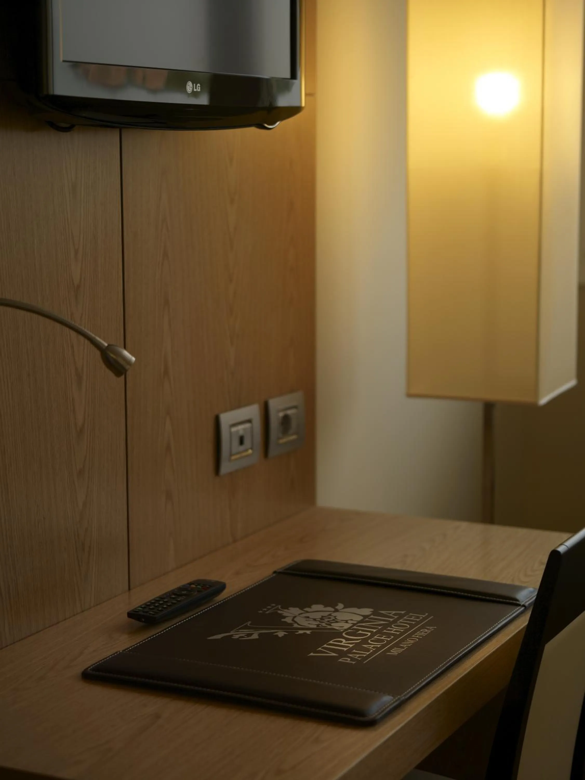 Photo of the whole room in Virginia Palace Hotel