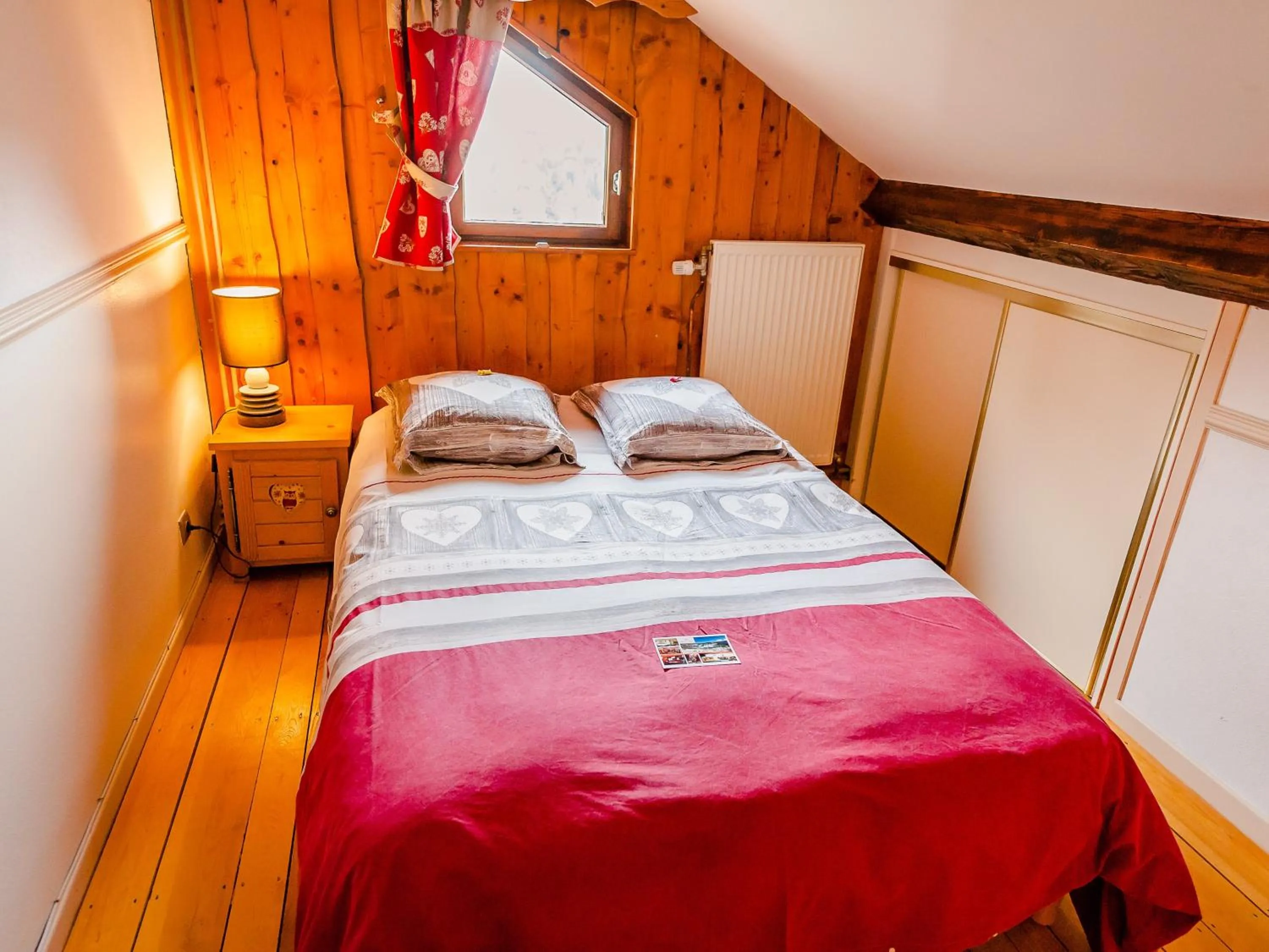 Bedroom, Bed in Auberge De Liezey