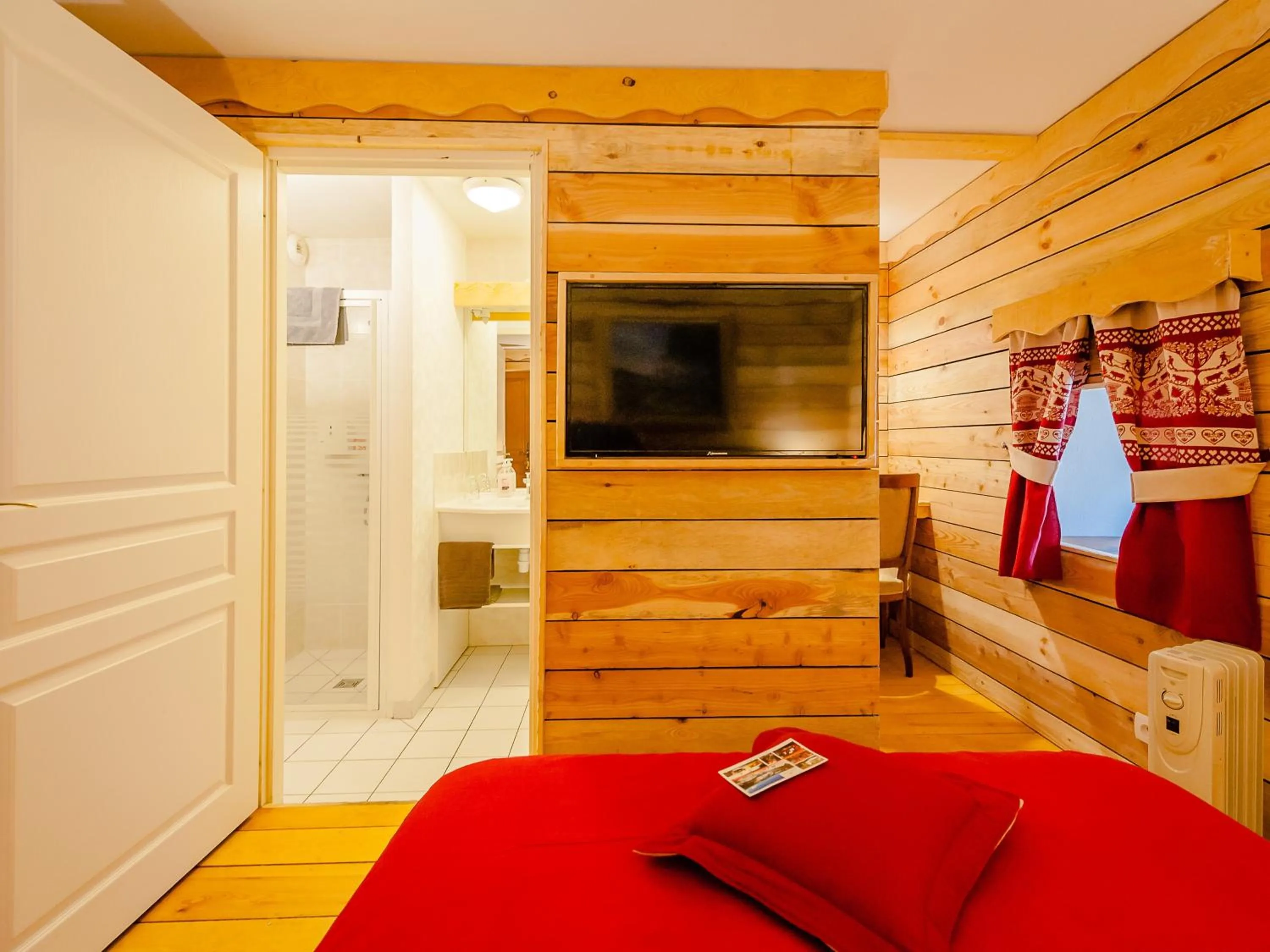 Other, Bed in Auberge De Liezey