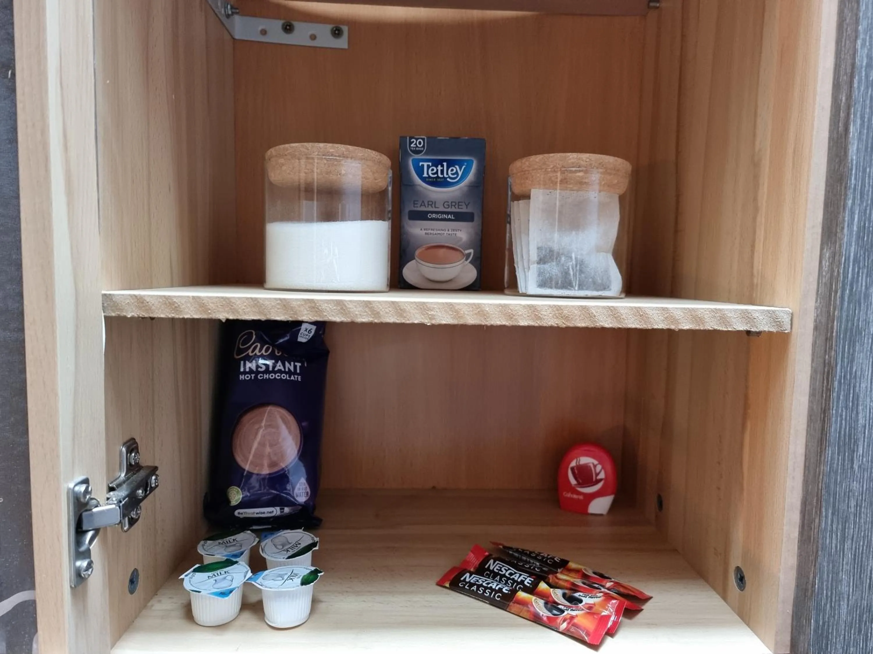 Coffee/tea facilities in Castle Lodge - Brecon Beacons Accommodation