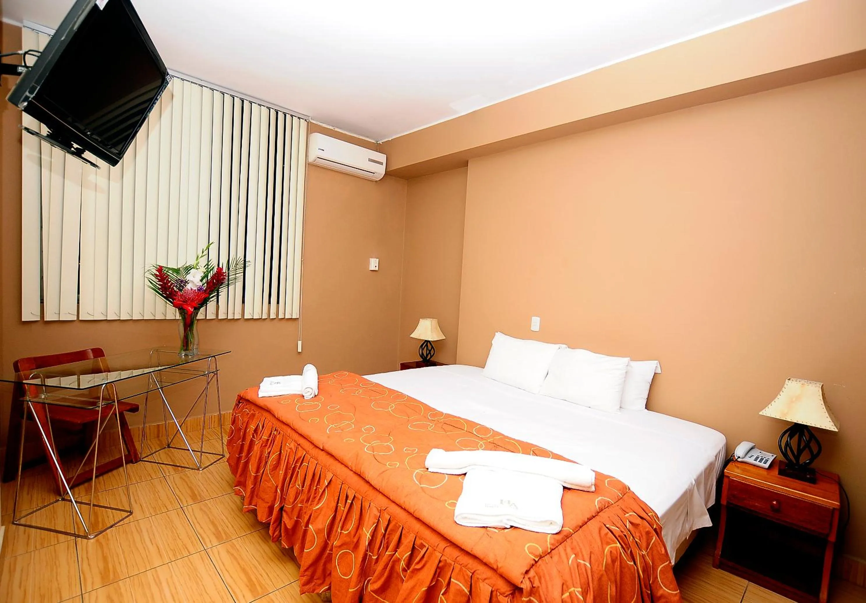 Photo of the whole room, Bed in Hotel Puerto Amazonico