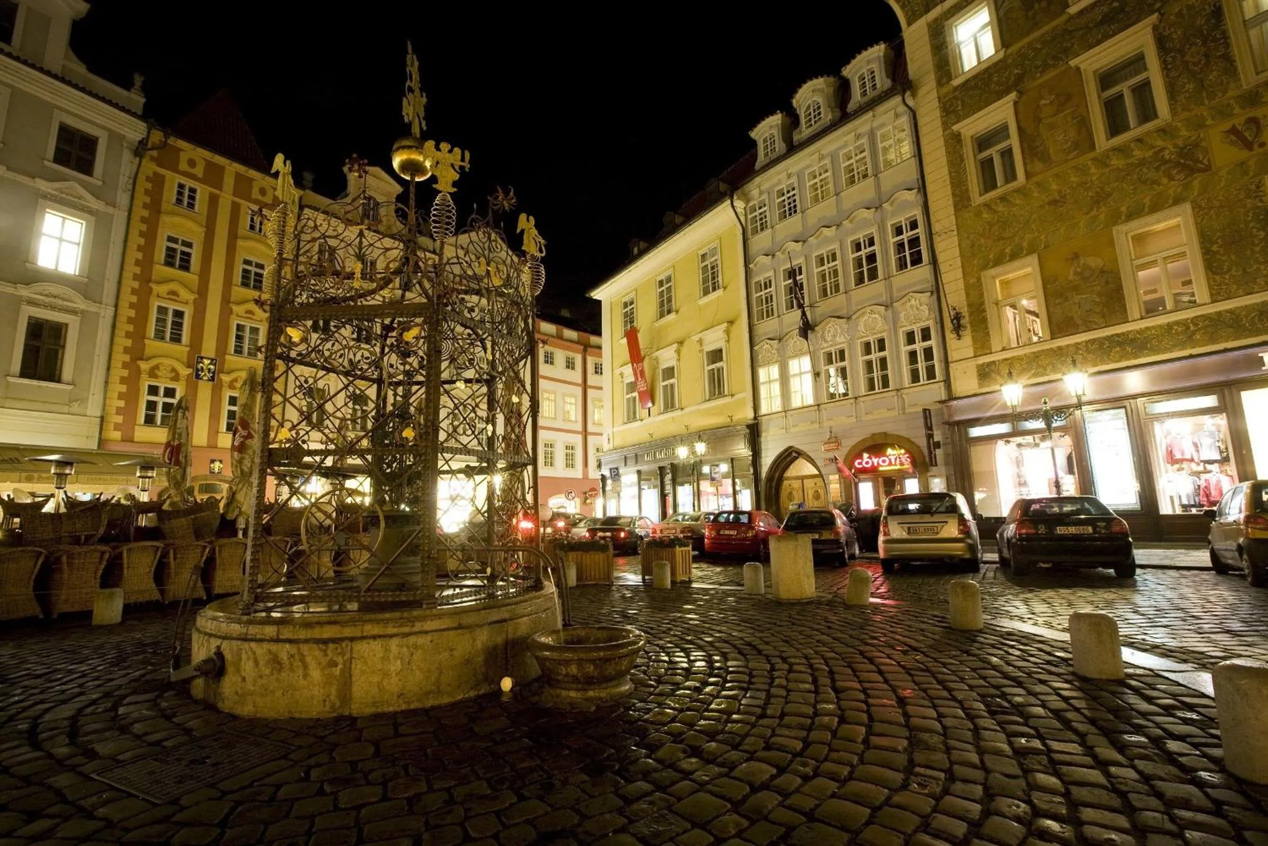 Area and facilities in U Kapra Apartments