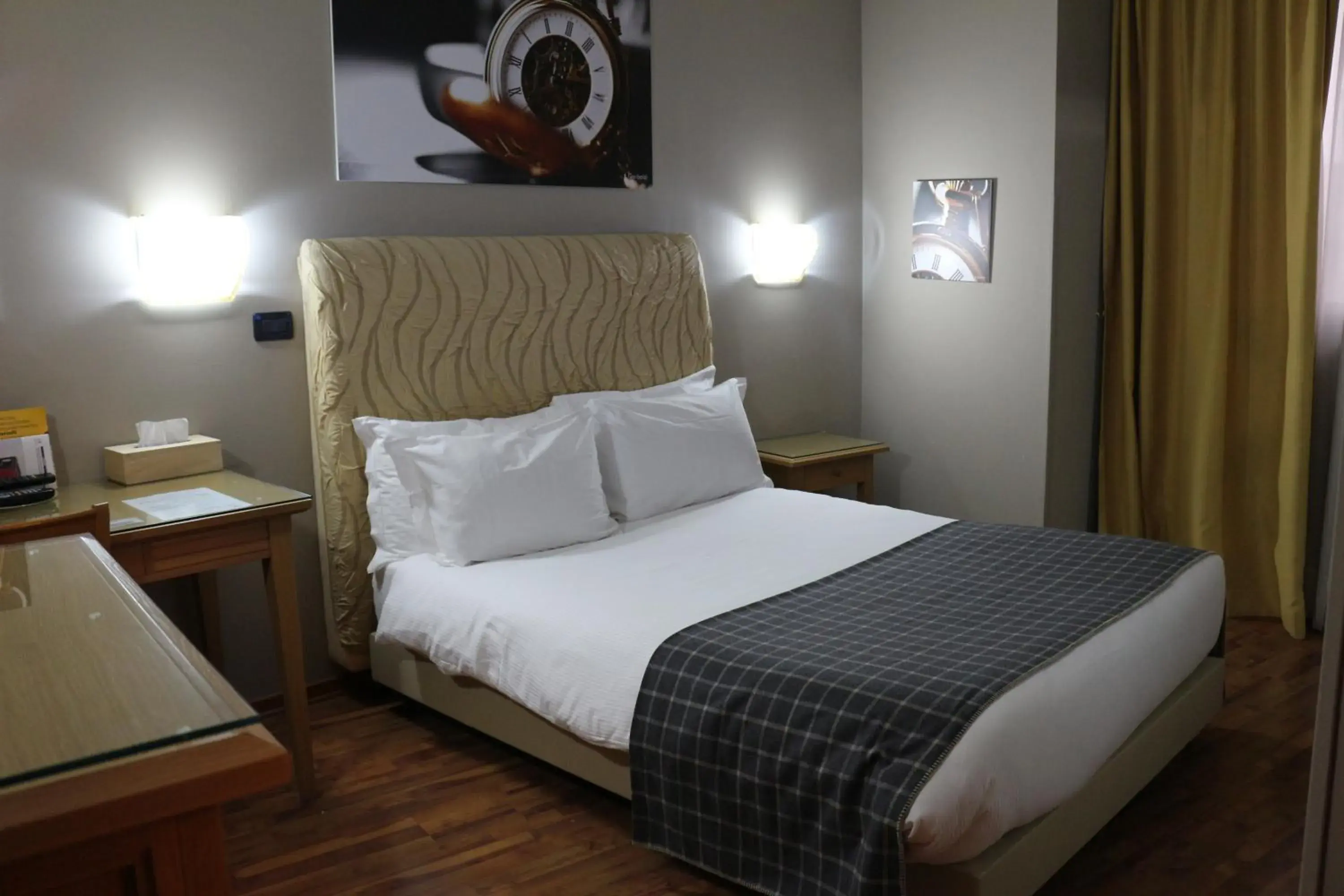Single Room - single occupancy in Hotel Garibaldi Single Room - single occupancy in Hotel Garibaldi