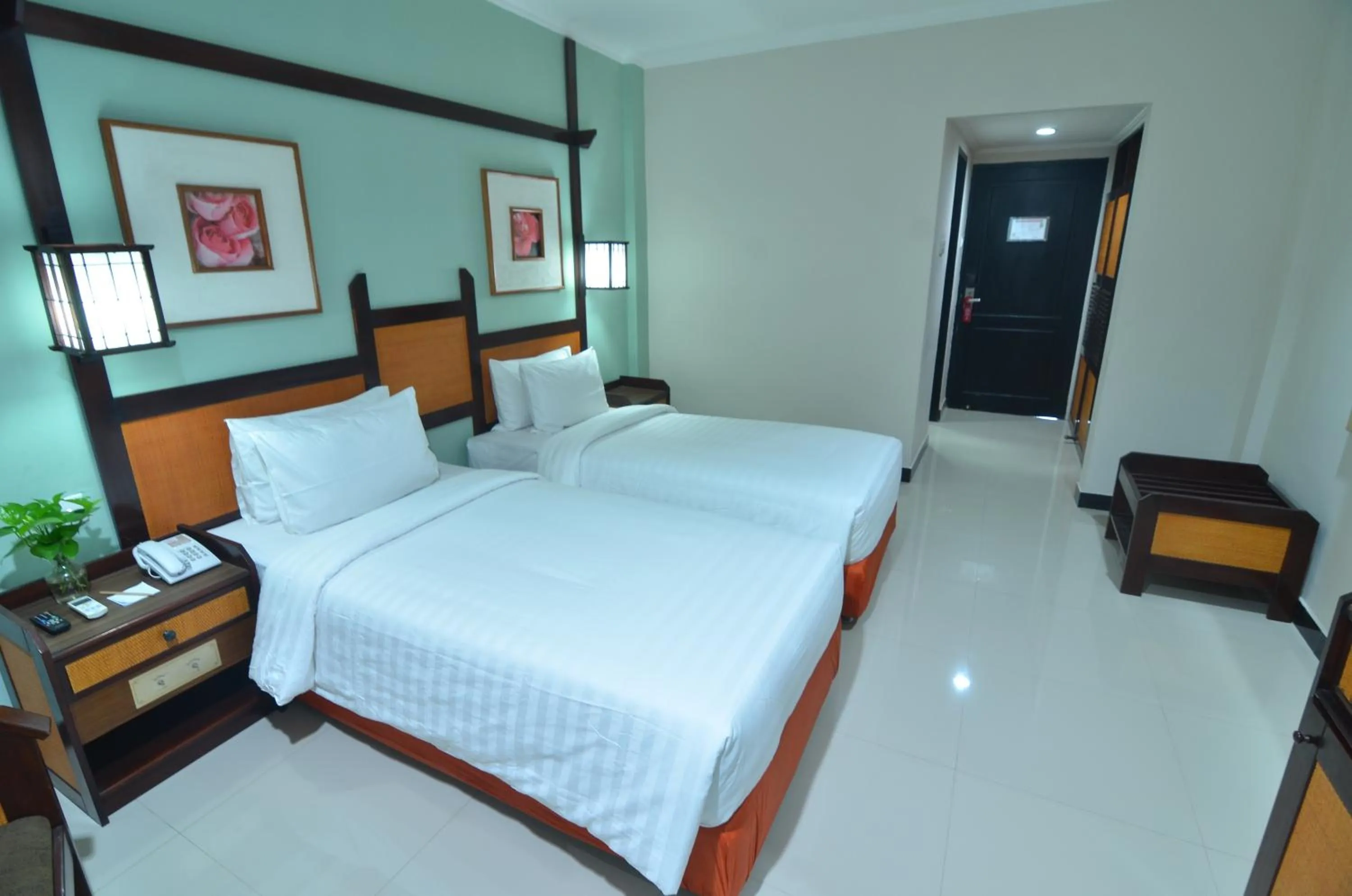 Bedroom, Bed in Hotel Sofia Juanda Surabaya