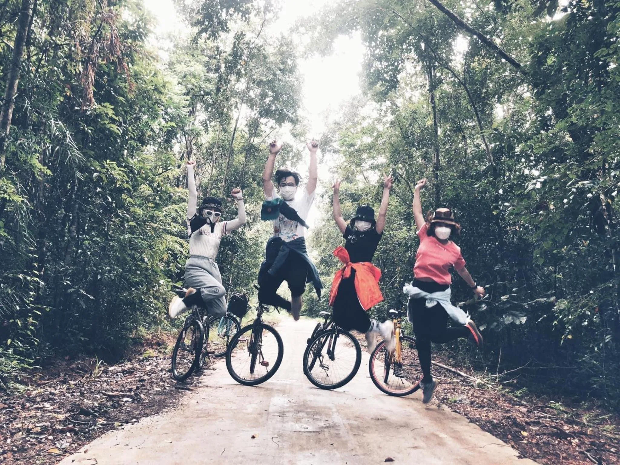 Gibbon Singing Home Stay