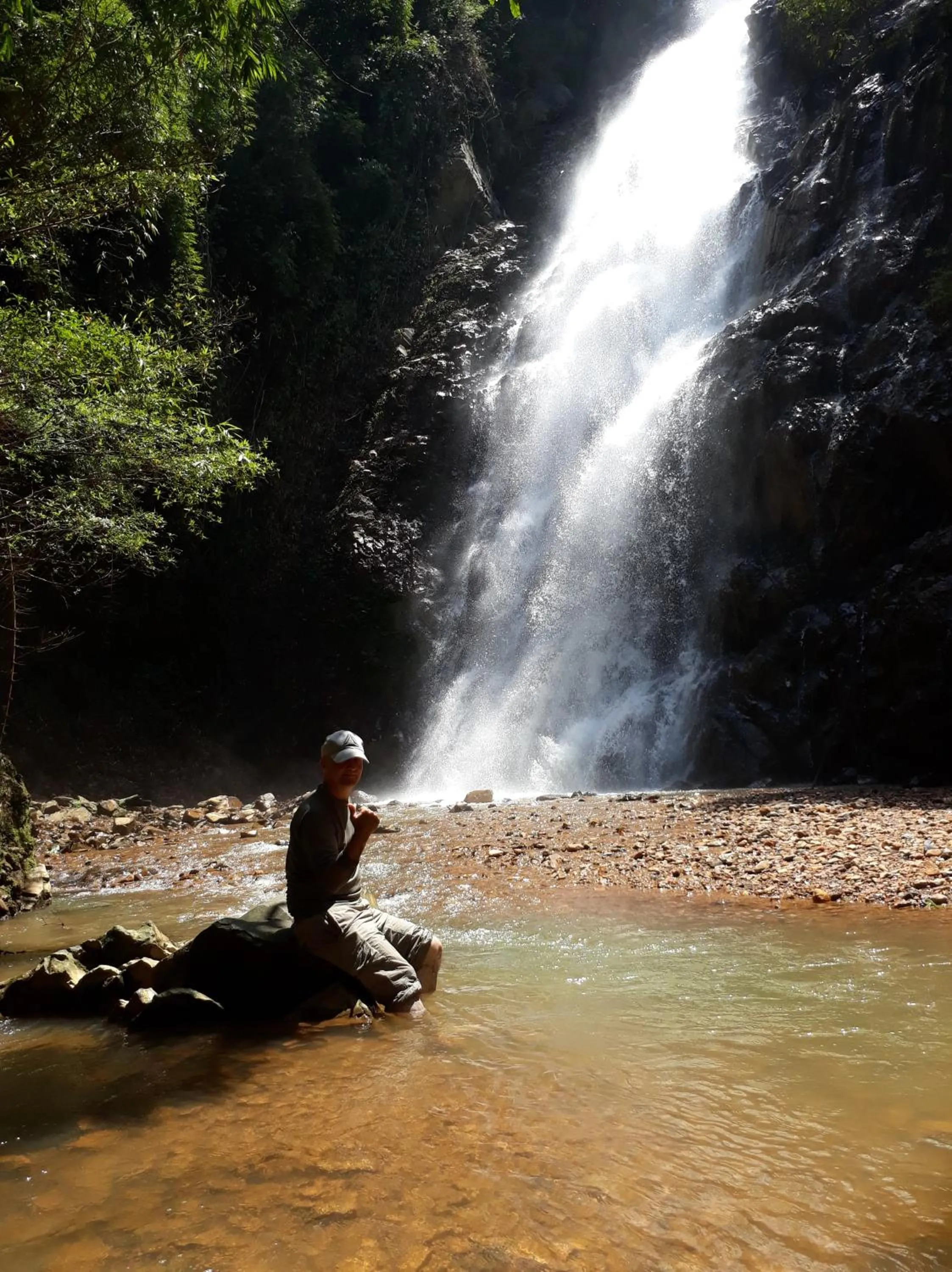 Property building in Gibbon Singing Home Stay