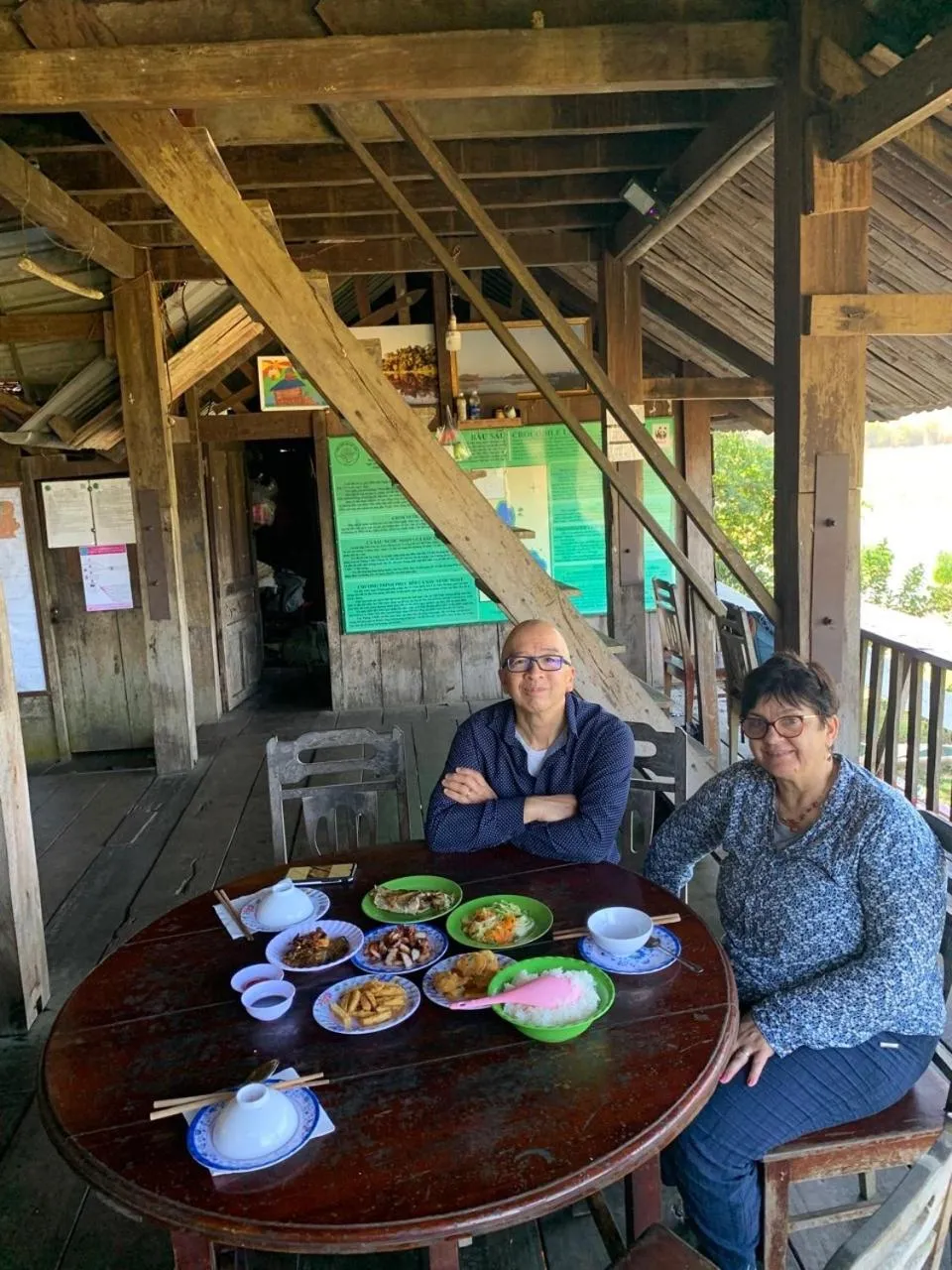 Gibbon Singing Home Stay