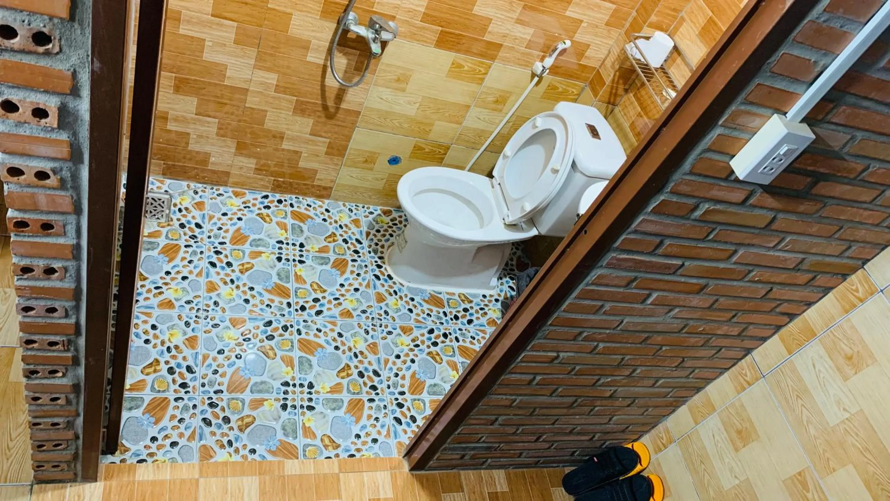 Gibbon Singing Home Stay