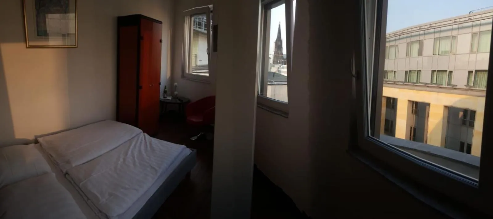 Photo of the whole room, Bed in Art Rock Downtown Hotel