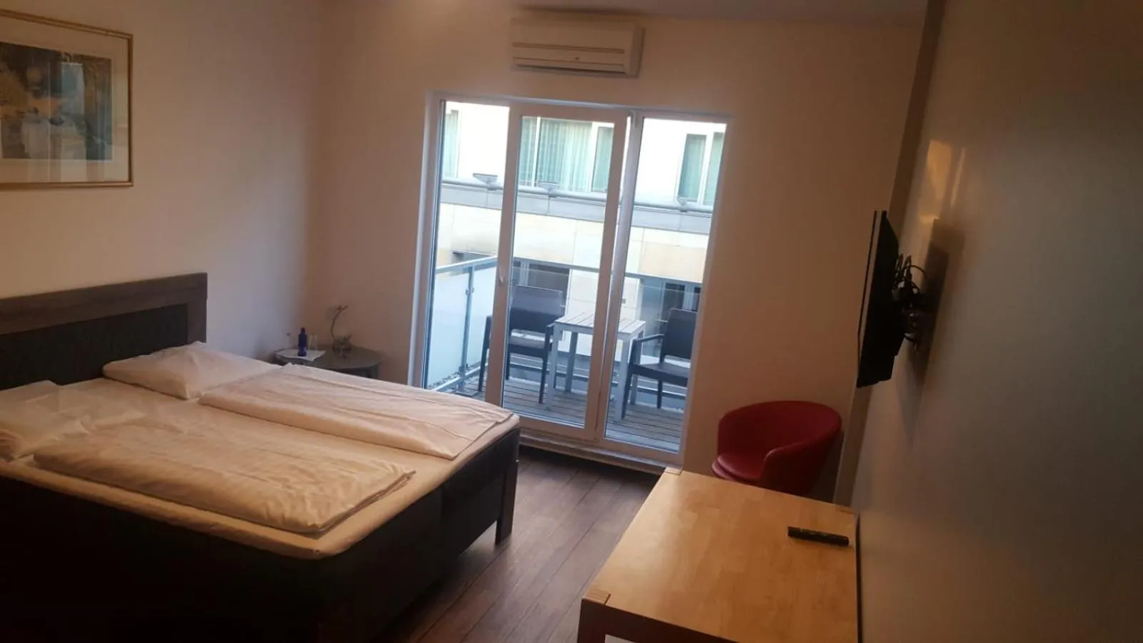 Bed in Art Rock Downtown Hotel