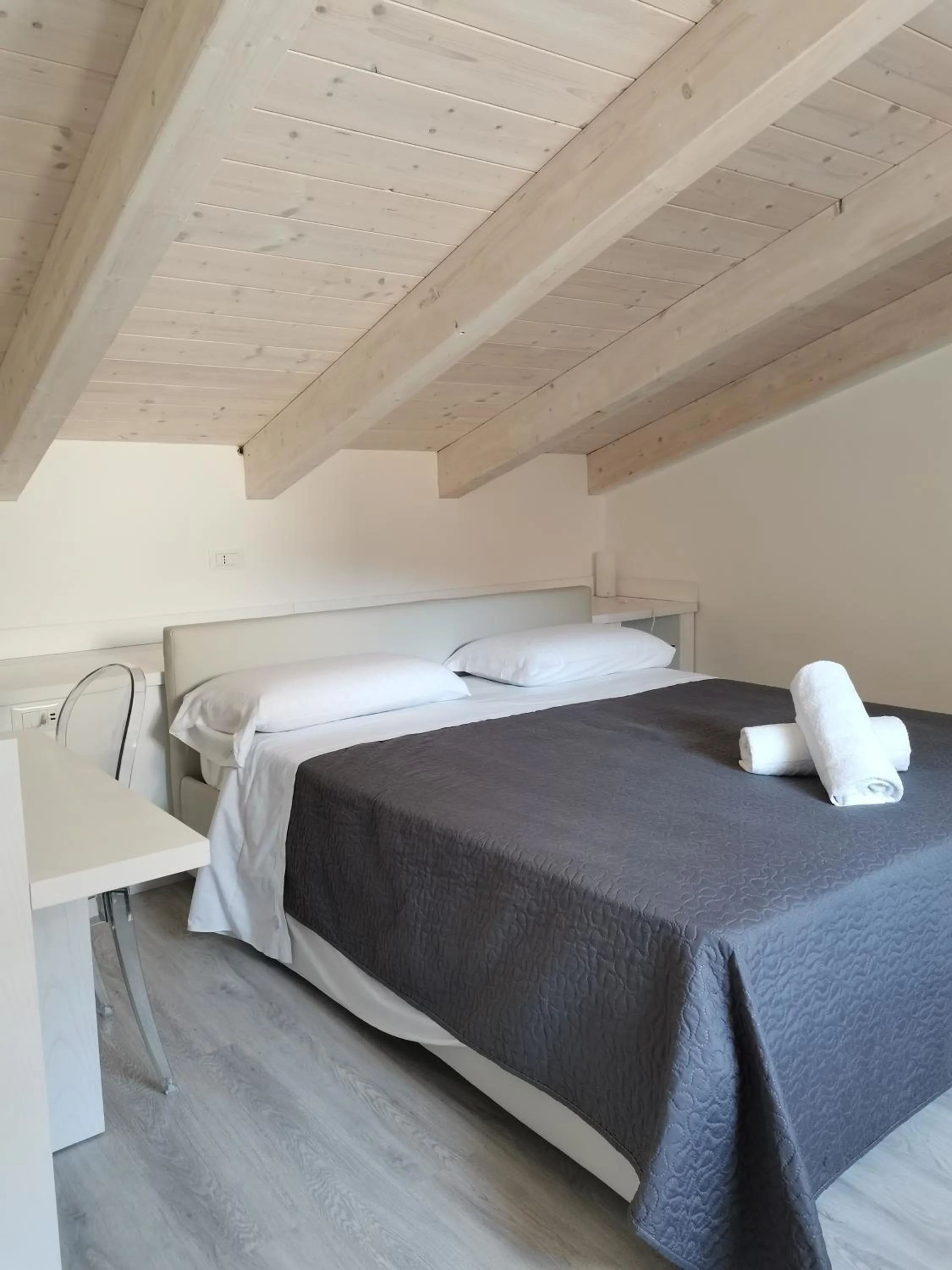 Bedroom, Bed in Palazzo delle Grazie