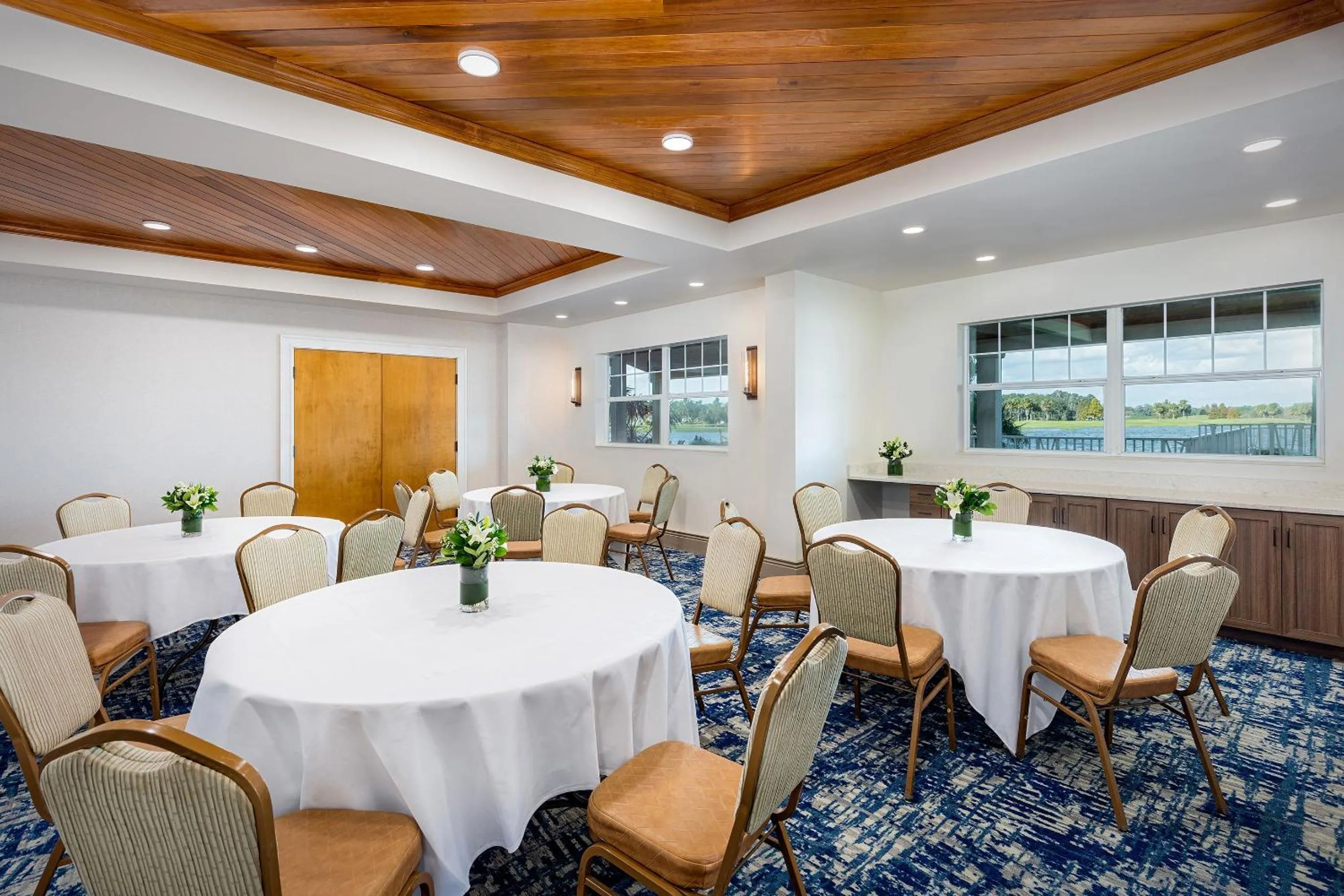 Meeting/conference room in The Waterfront Inn