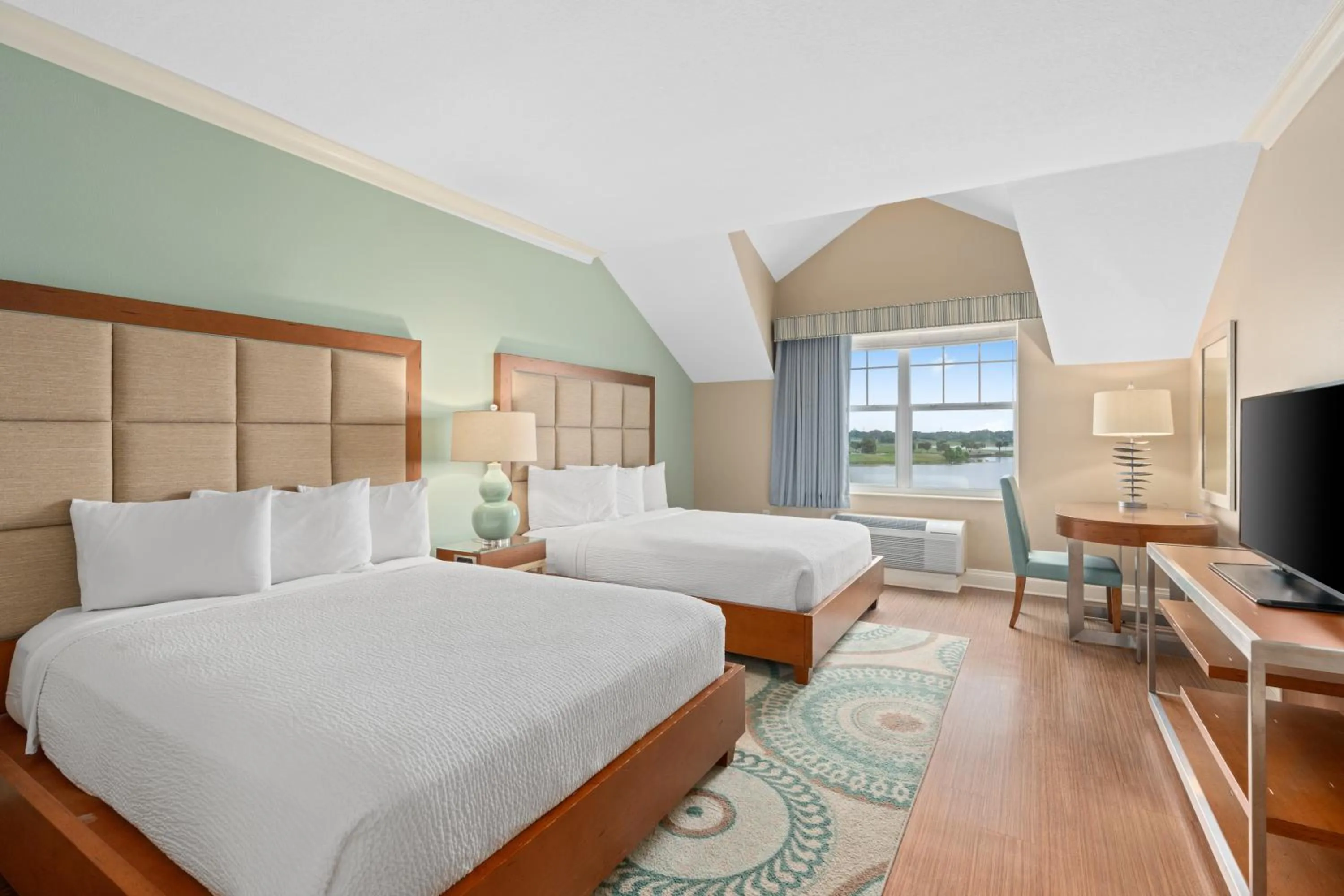 Bedroom, Bed in The Waterfront Inn