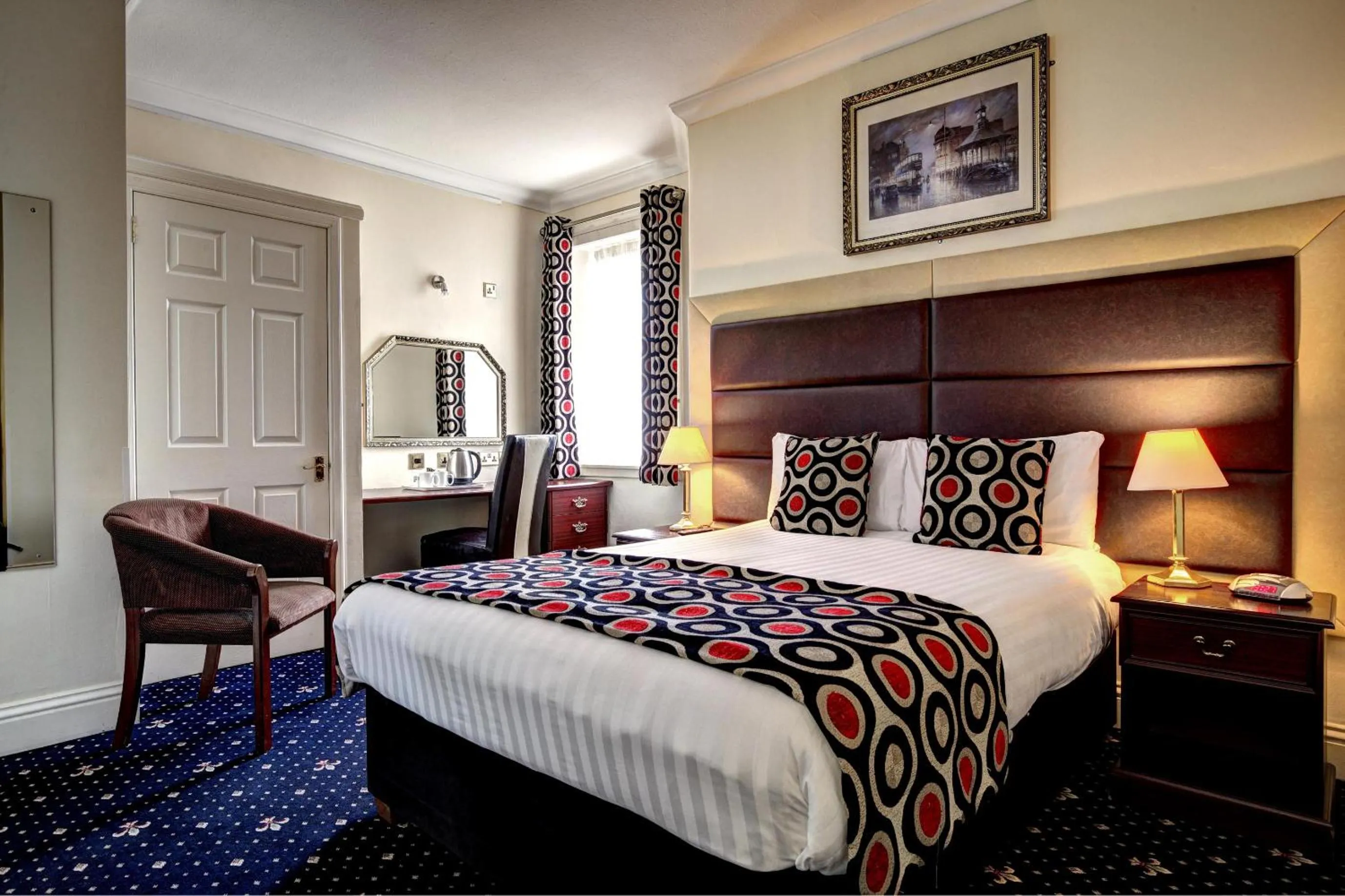 Bedroom, Bed in The Imperial Hotel