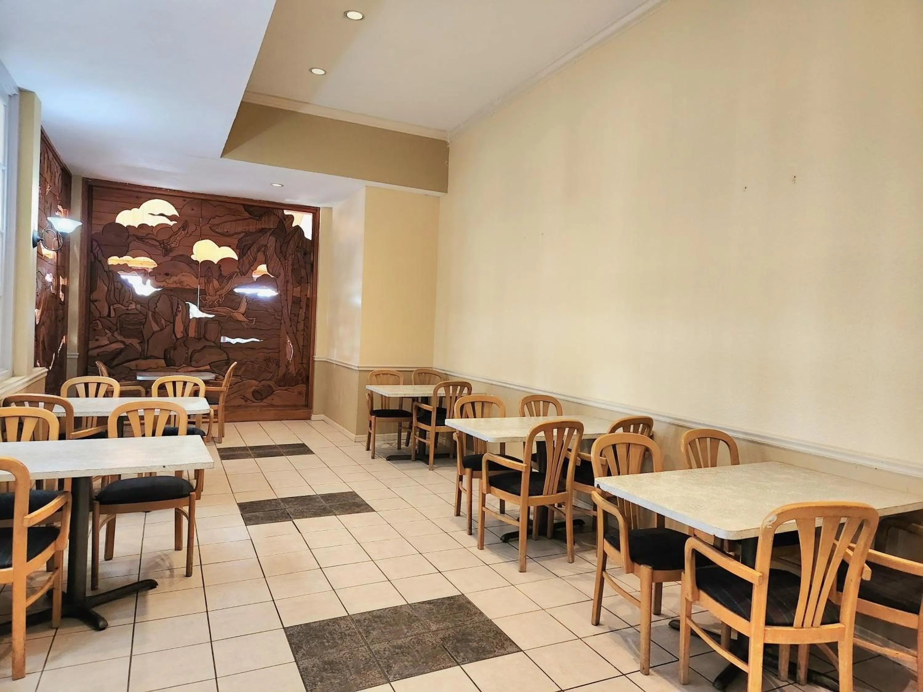 Breakfast in Days Inn by Wyndham Bay City