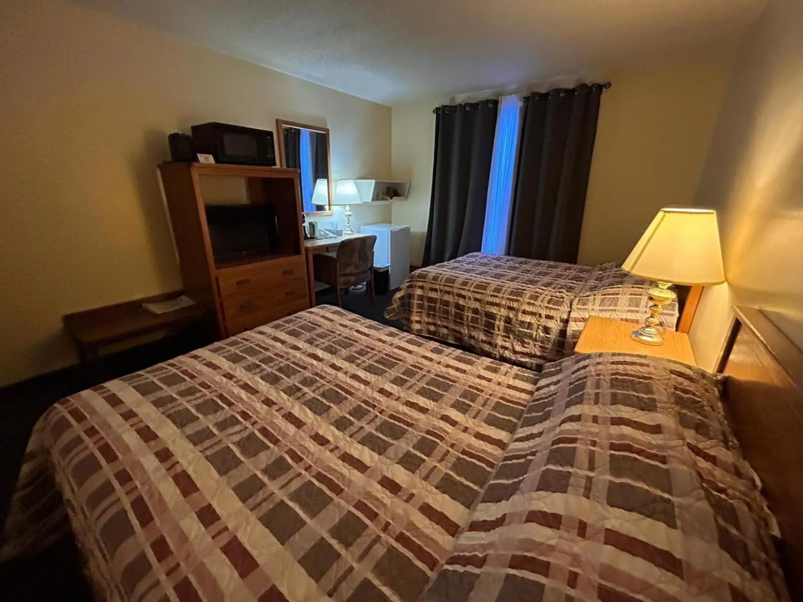 Bed in Discovery Inn