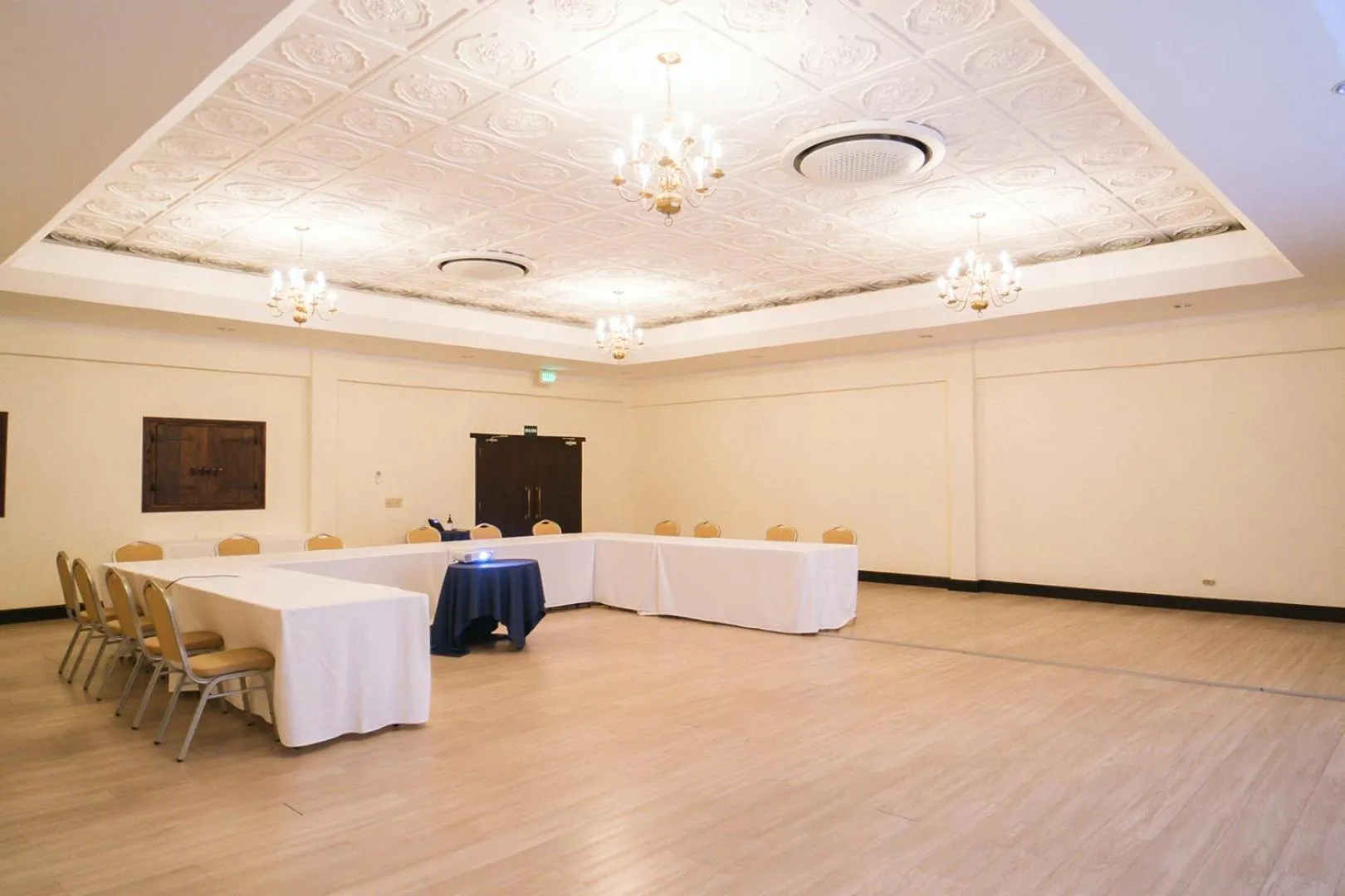 Meeting/conference room in Parador Nature Resort and Spa