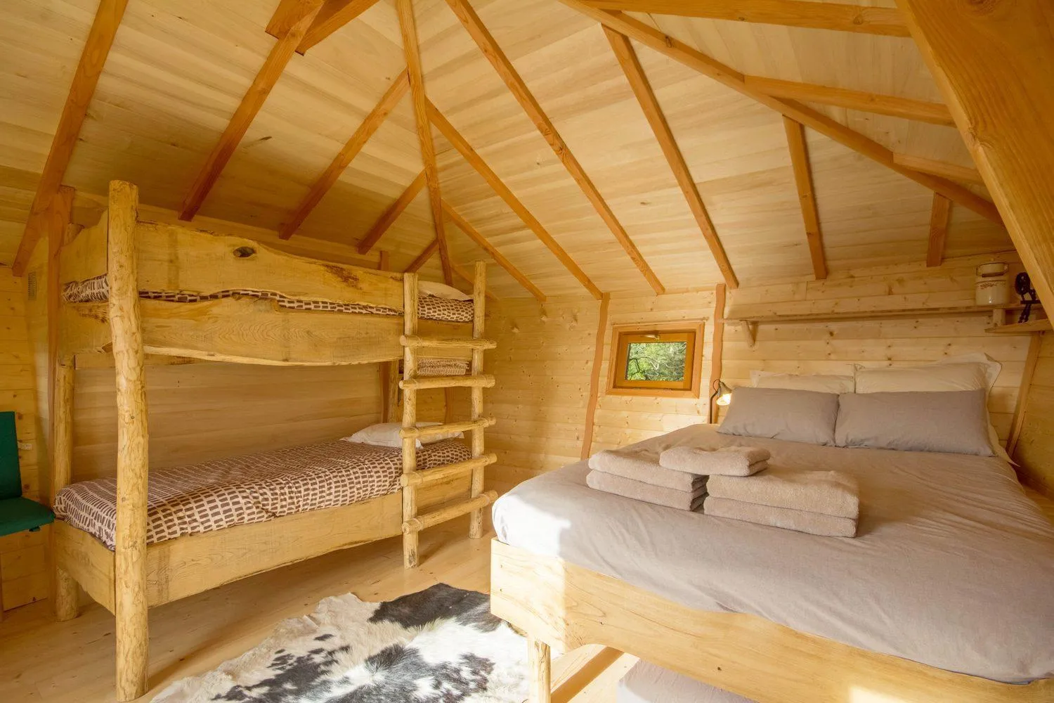 Bed in Les Jardins de Coët-Kra