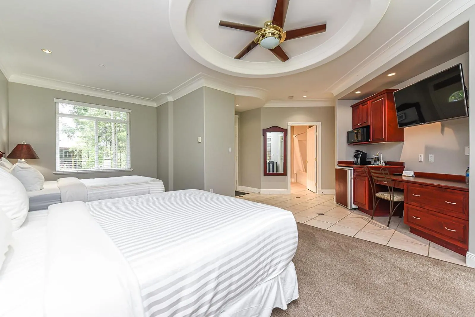 TV and multimedia, Bed in Crown Isle Resort & Golf Community