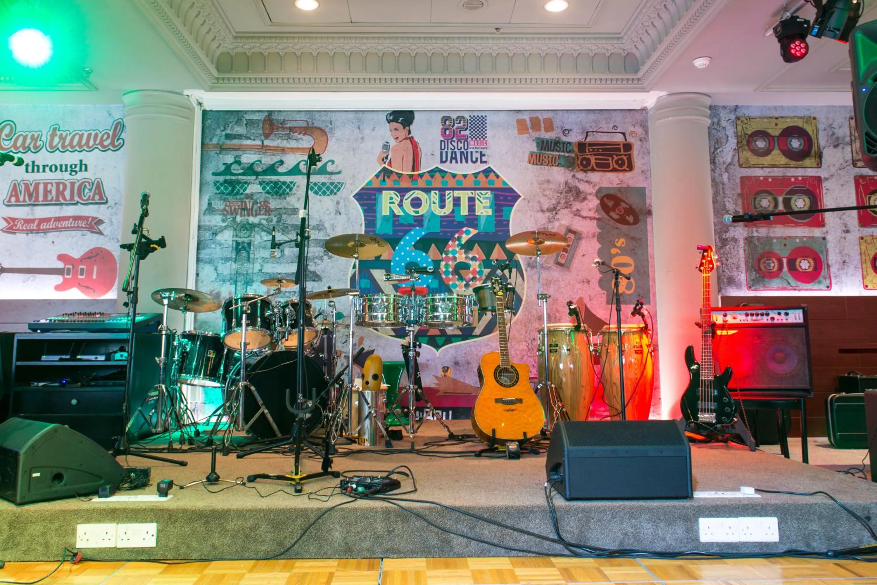 Evening entertainment in Al Qurum Resort