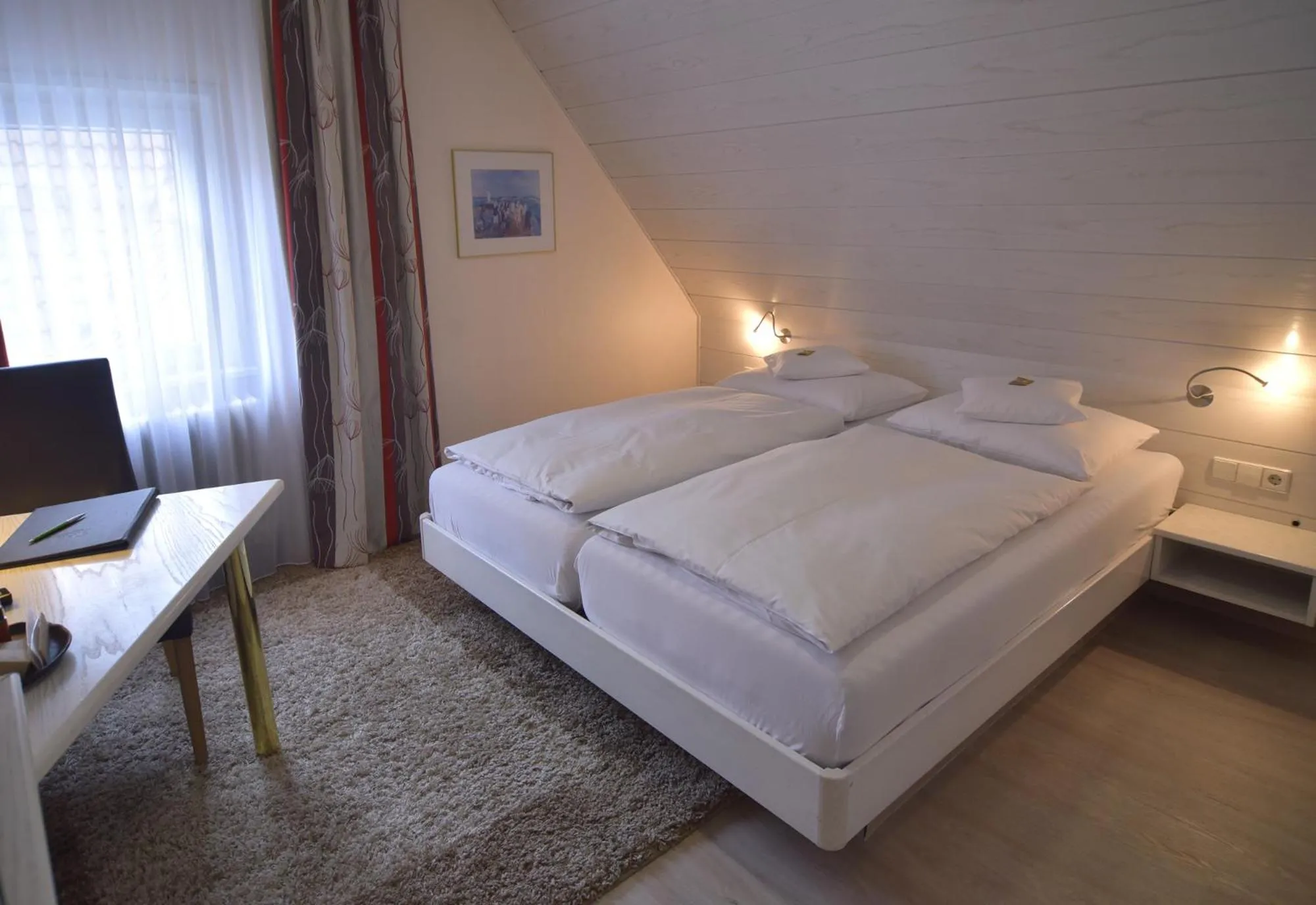 Bed in Hotel - Restaurant Hirsch