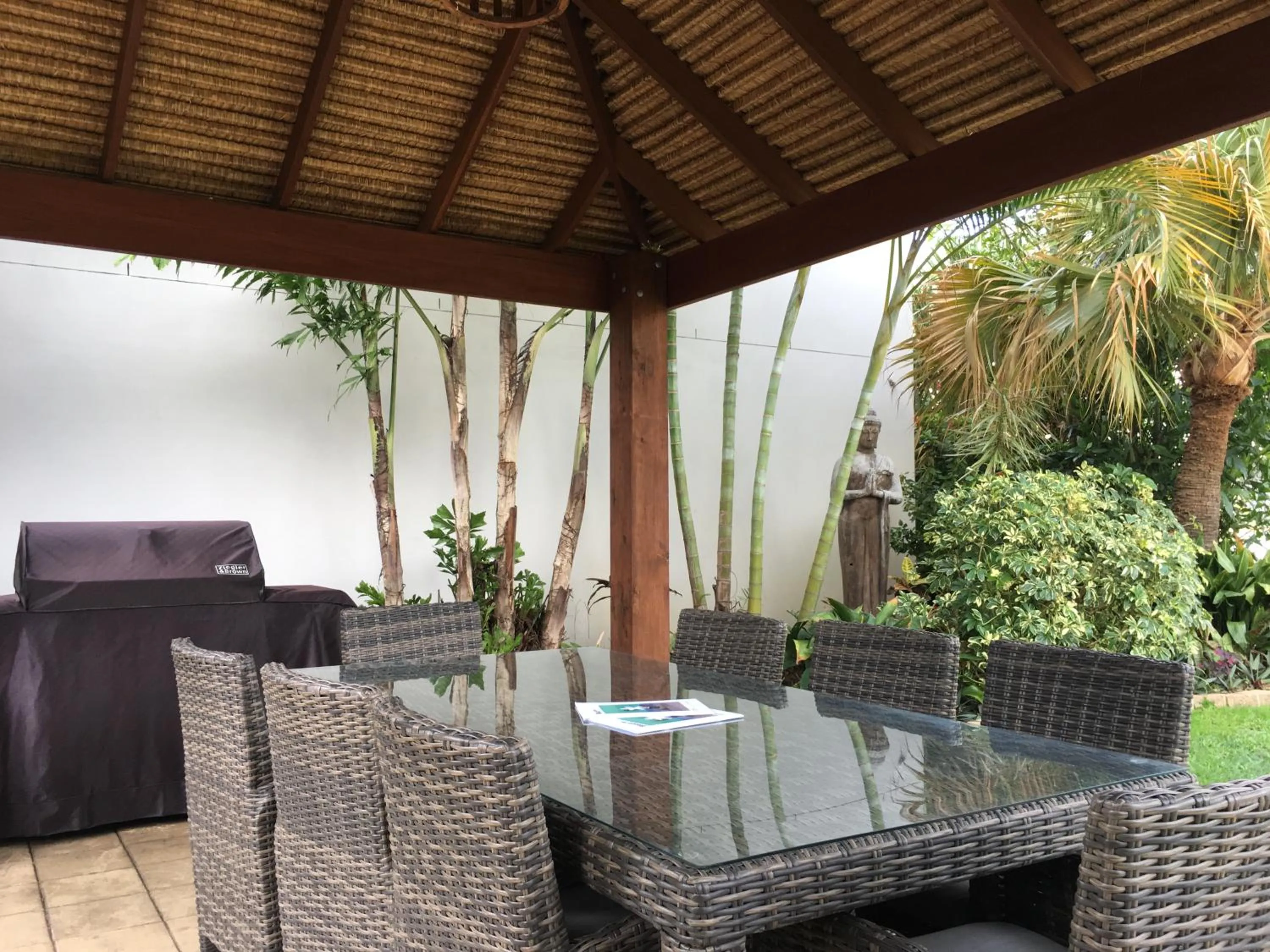 Patio in Burleigh Palms Holiday Apartments