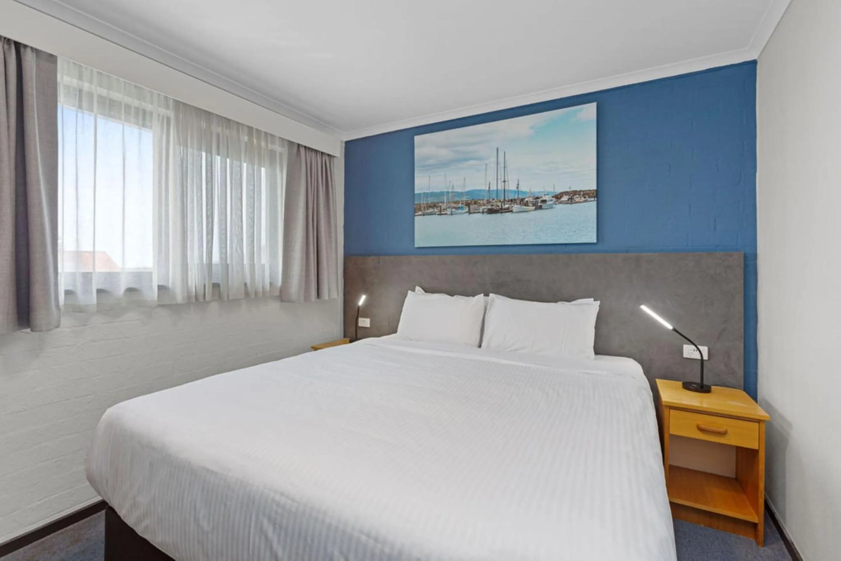 Bedroom, Bed in Apollo Bay Motel & Apartments