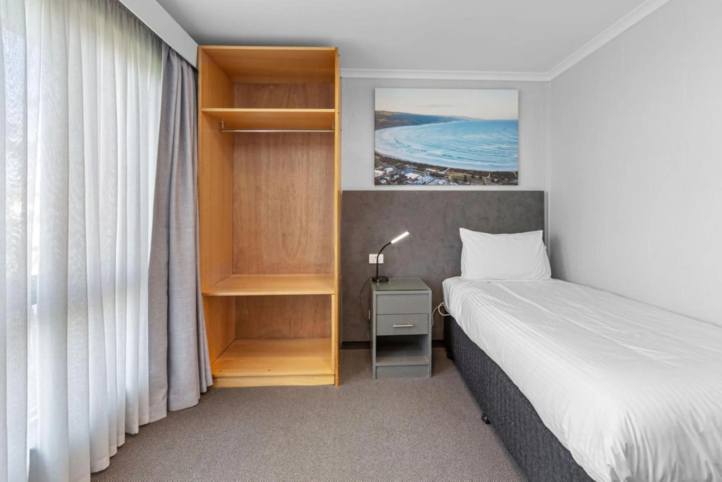 Bed in Apollo Bay Motel & Apartments