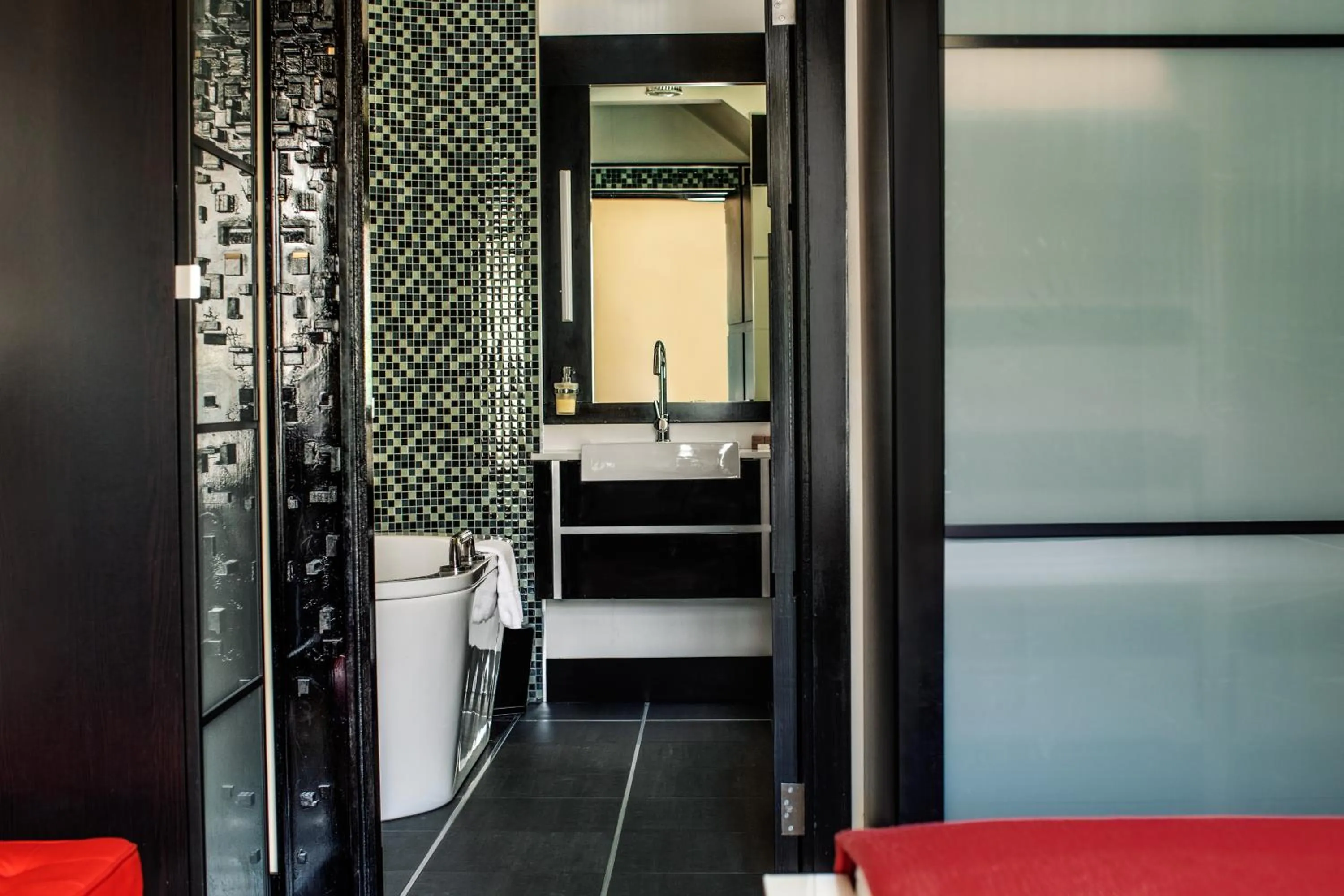 Bathroom, Bed in Corinda Contemporary