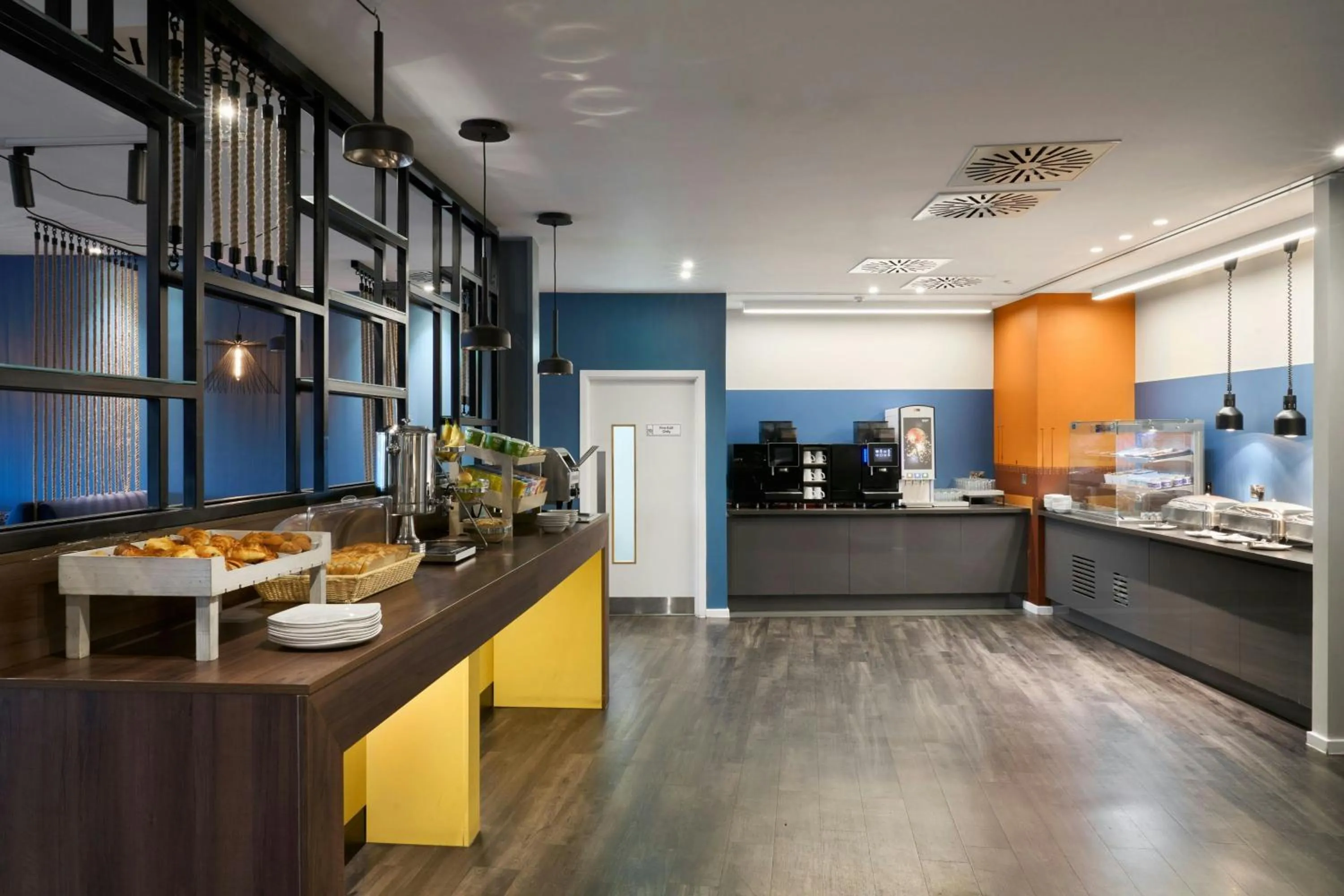 Breakfast in Four Points Flex by Sheraton Dundee