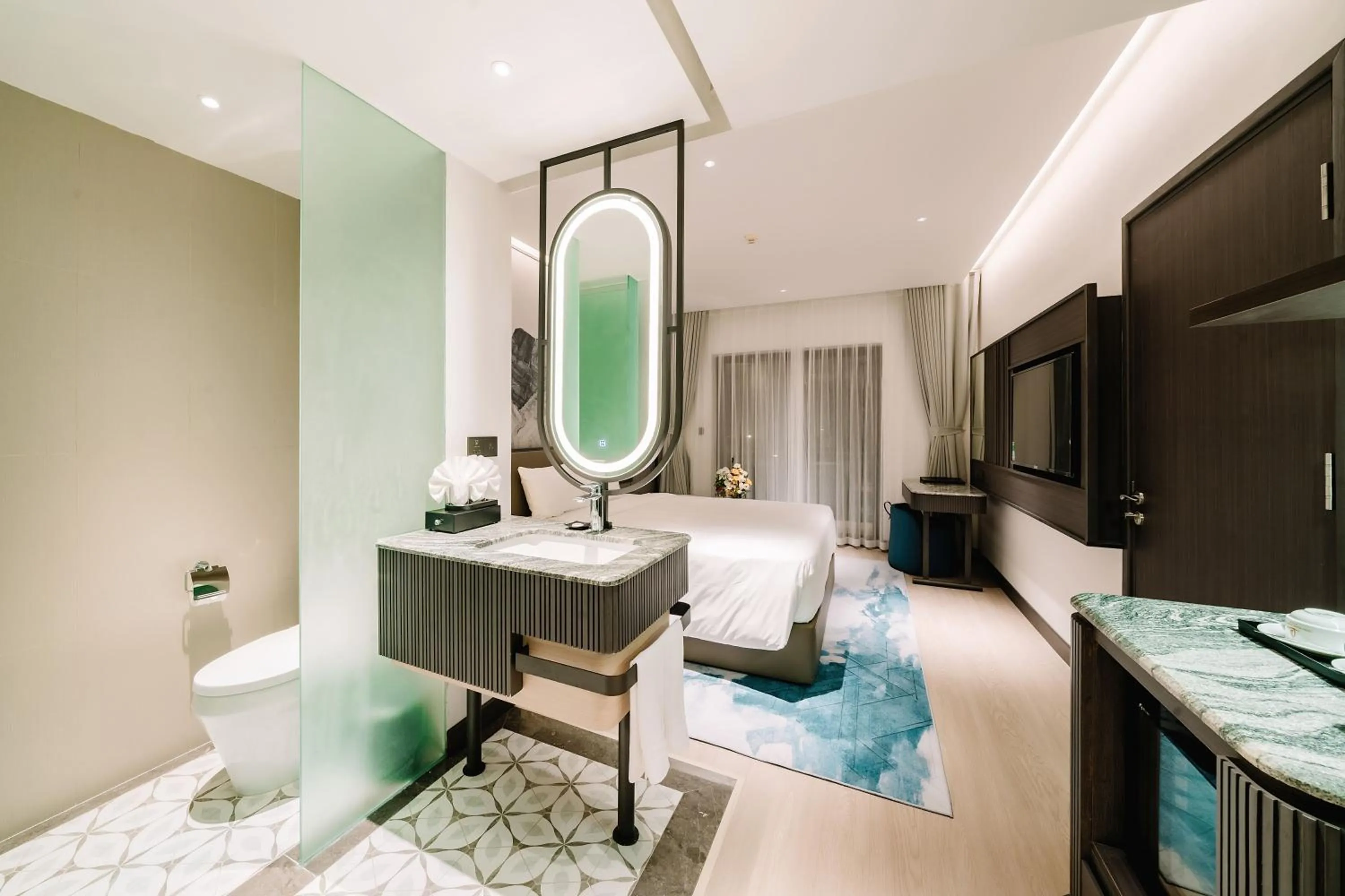 Bathroom in The May Legend Catba