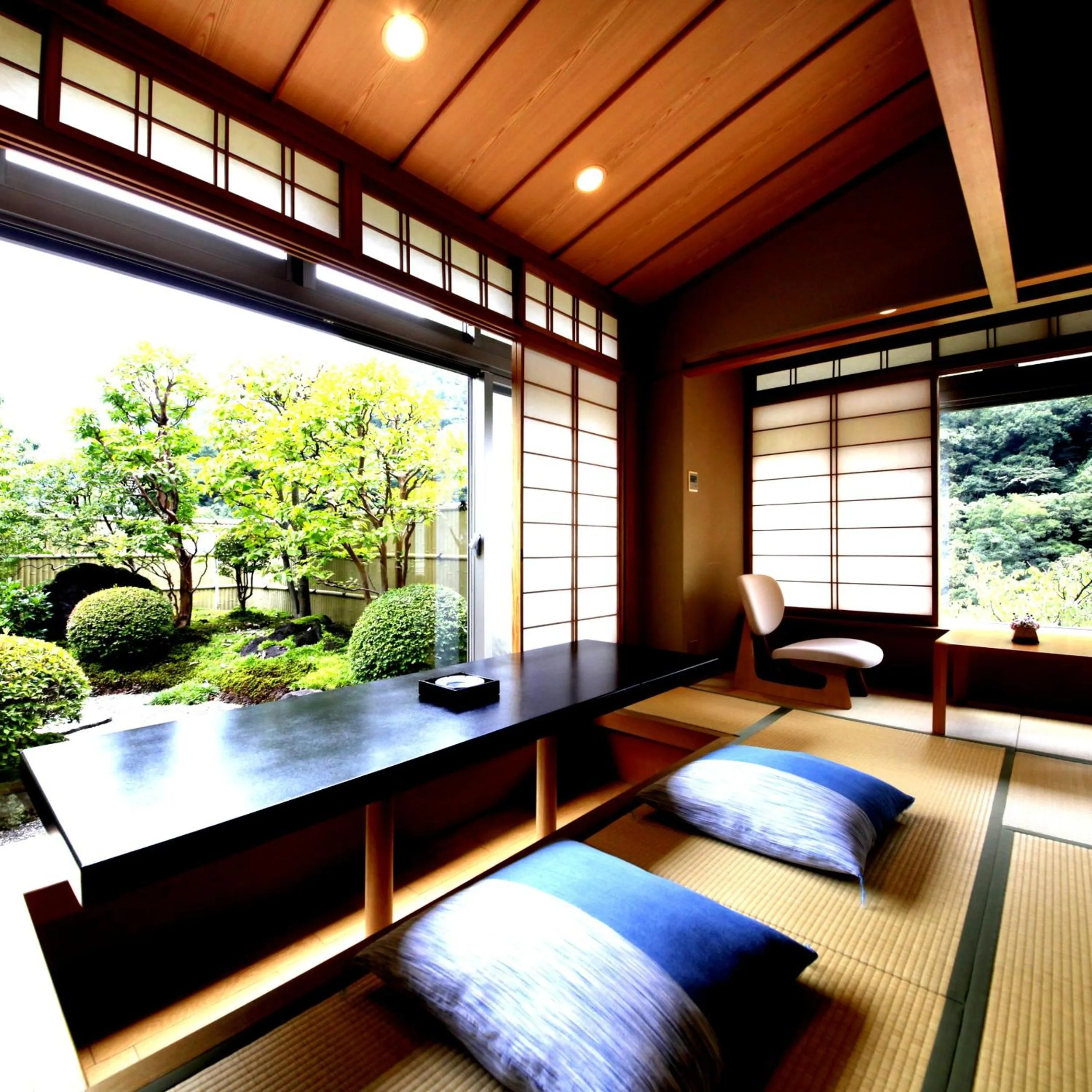 Bed in Hotel Okuyumoto