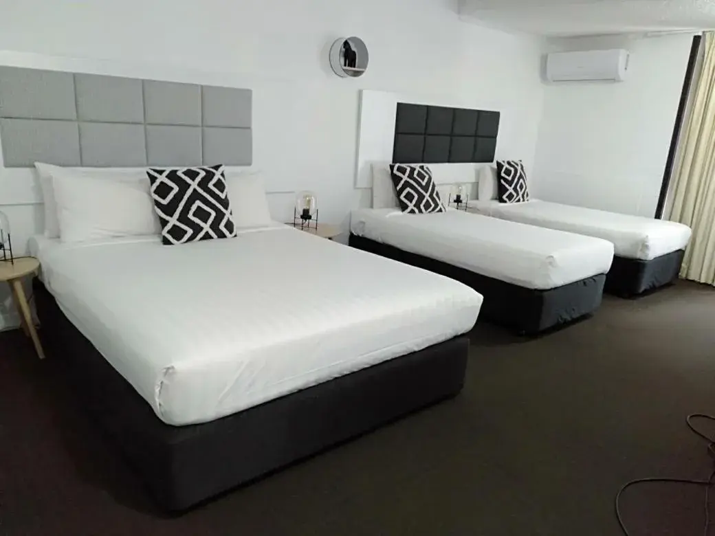 Deluxe Family Room in Greenmount Beach House Deluxe Family Room in Greenmount Beach House