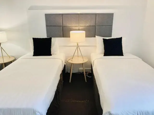 Family Room with Patio in Greenmount Beach House Family Room with Patio in Greenmount Beach House