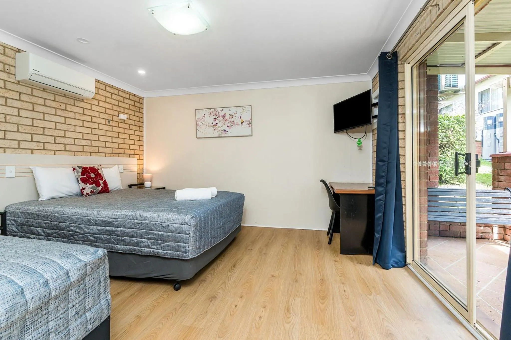 Bed in Lismore Wilson Motel