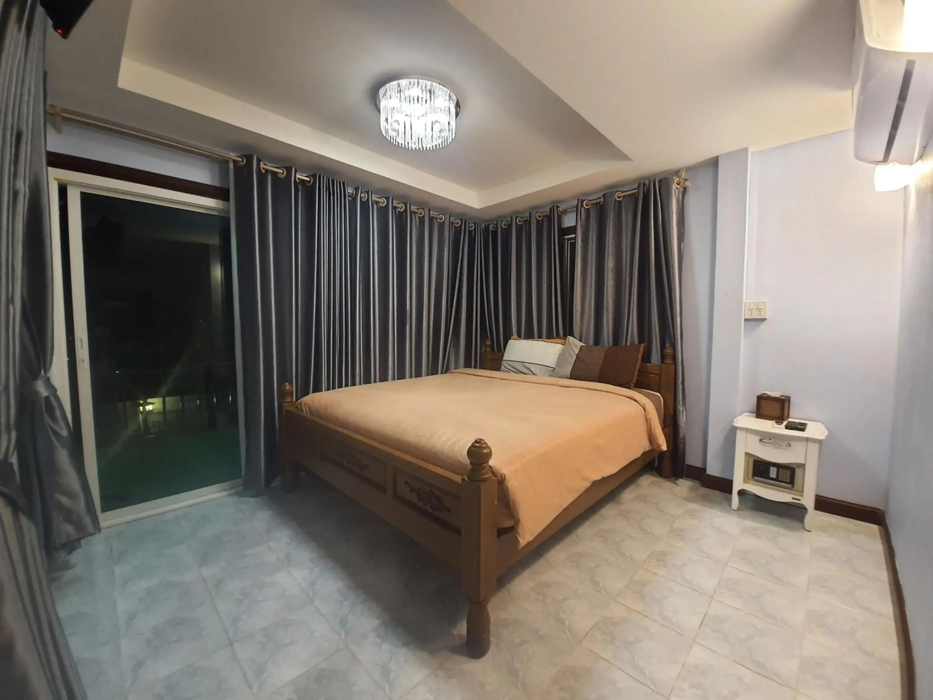 Double Room with Balcony in Pan Din Boutique Guest House Double Room with Balcony in Pan Din Boutique Guest House