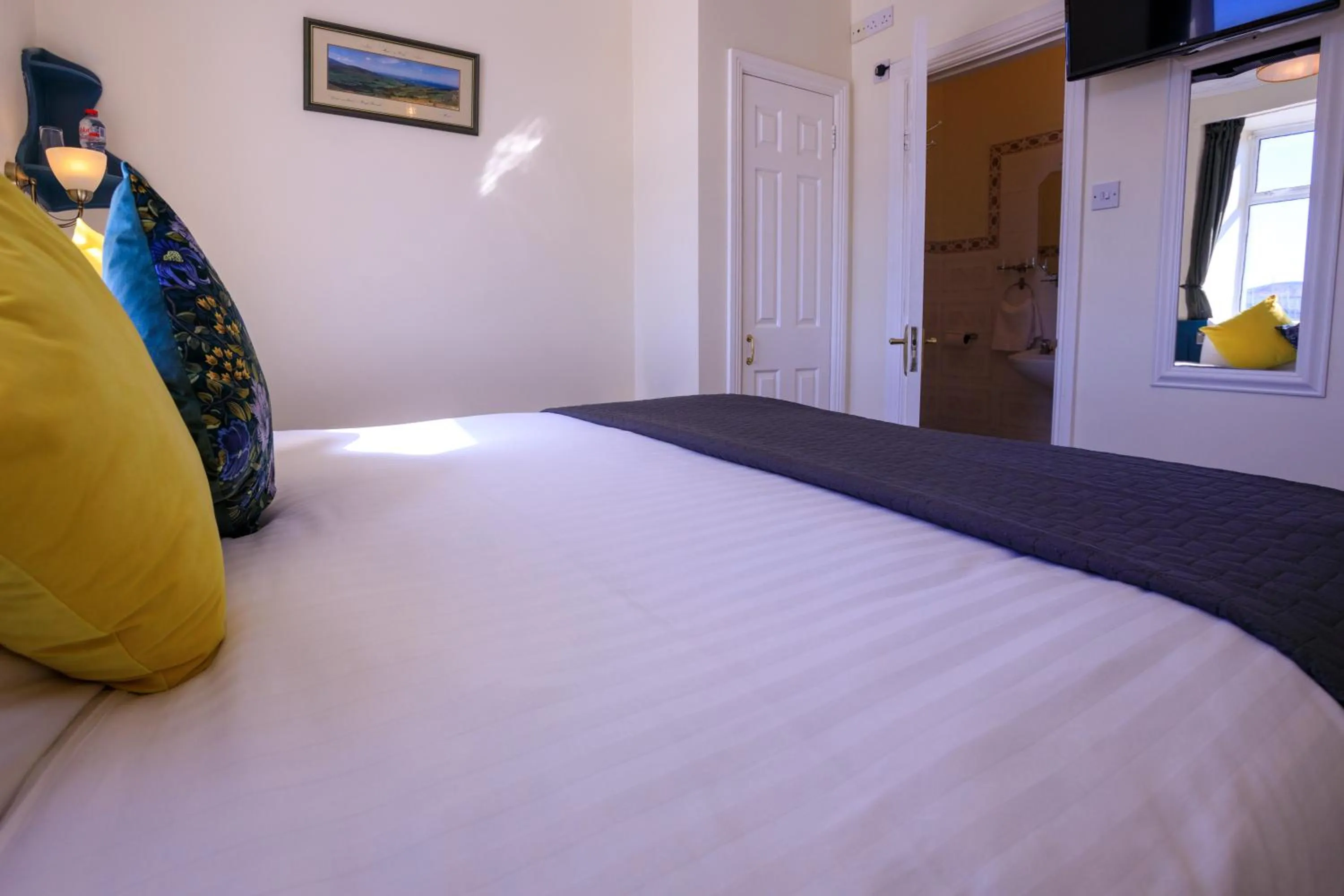 Sea view, Bed in The Waterfront