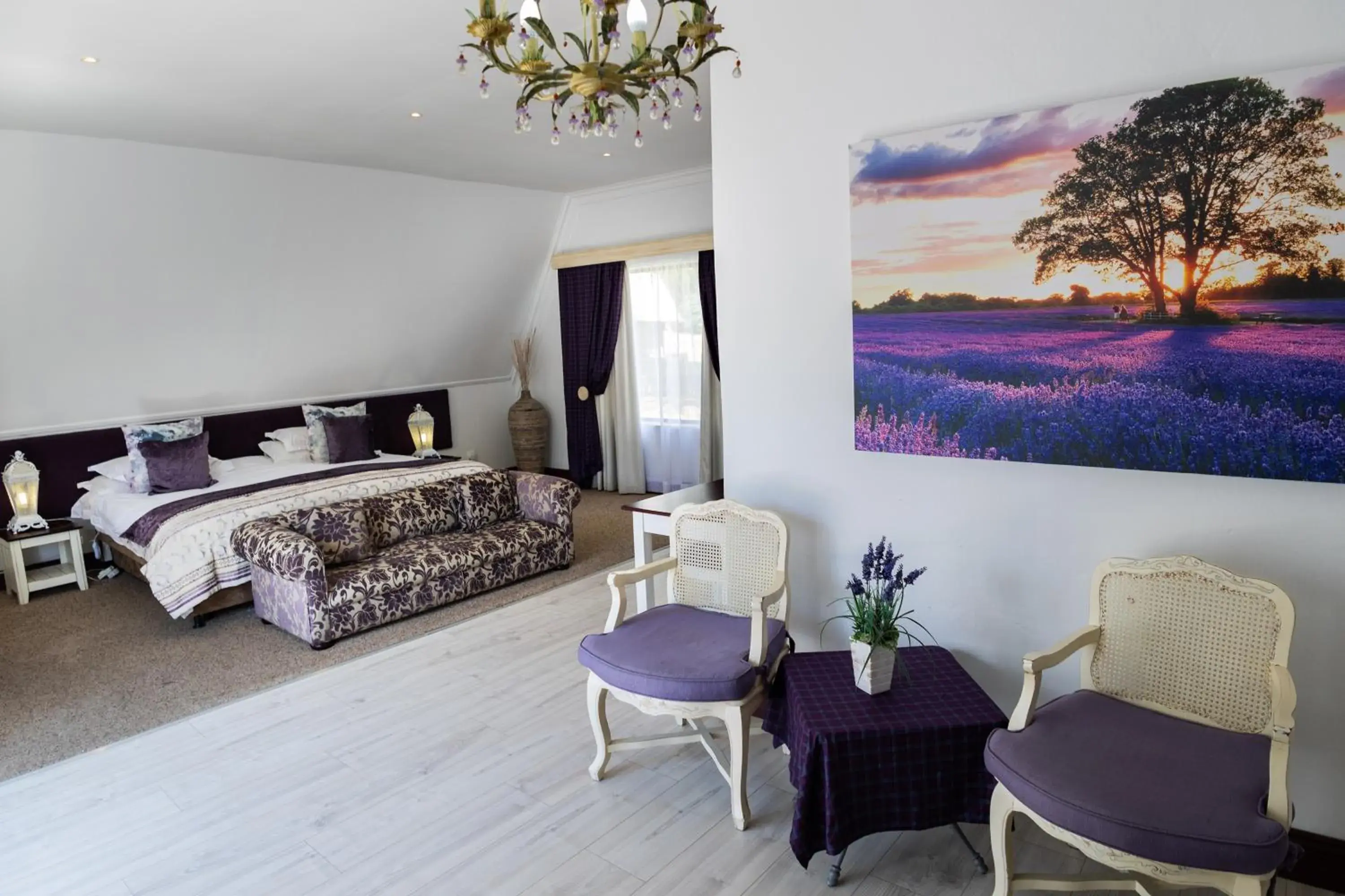 Standard Double Suite - single occupancy in Lavender Hill Country Estate and Wedding Venue Standard Double Suite - single occupancy in Lavender Hill Country Estate and Wedding Venue
