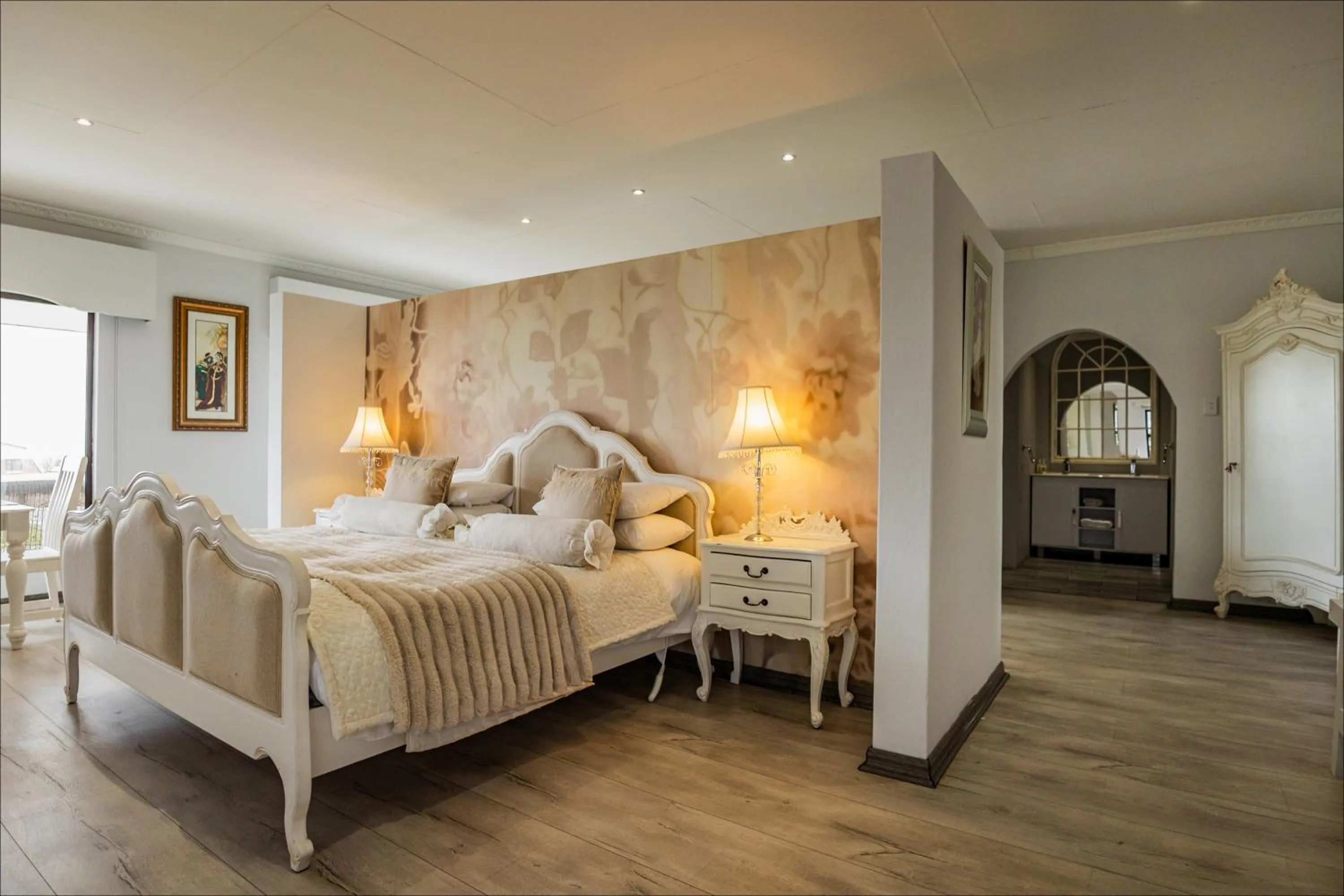 Bed in Lavender Hill Country Estate and Wedding Venue