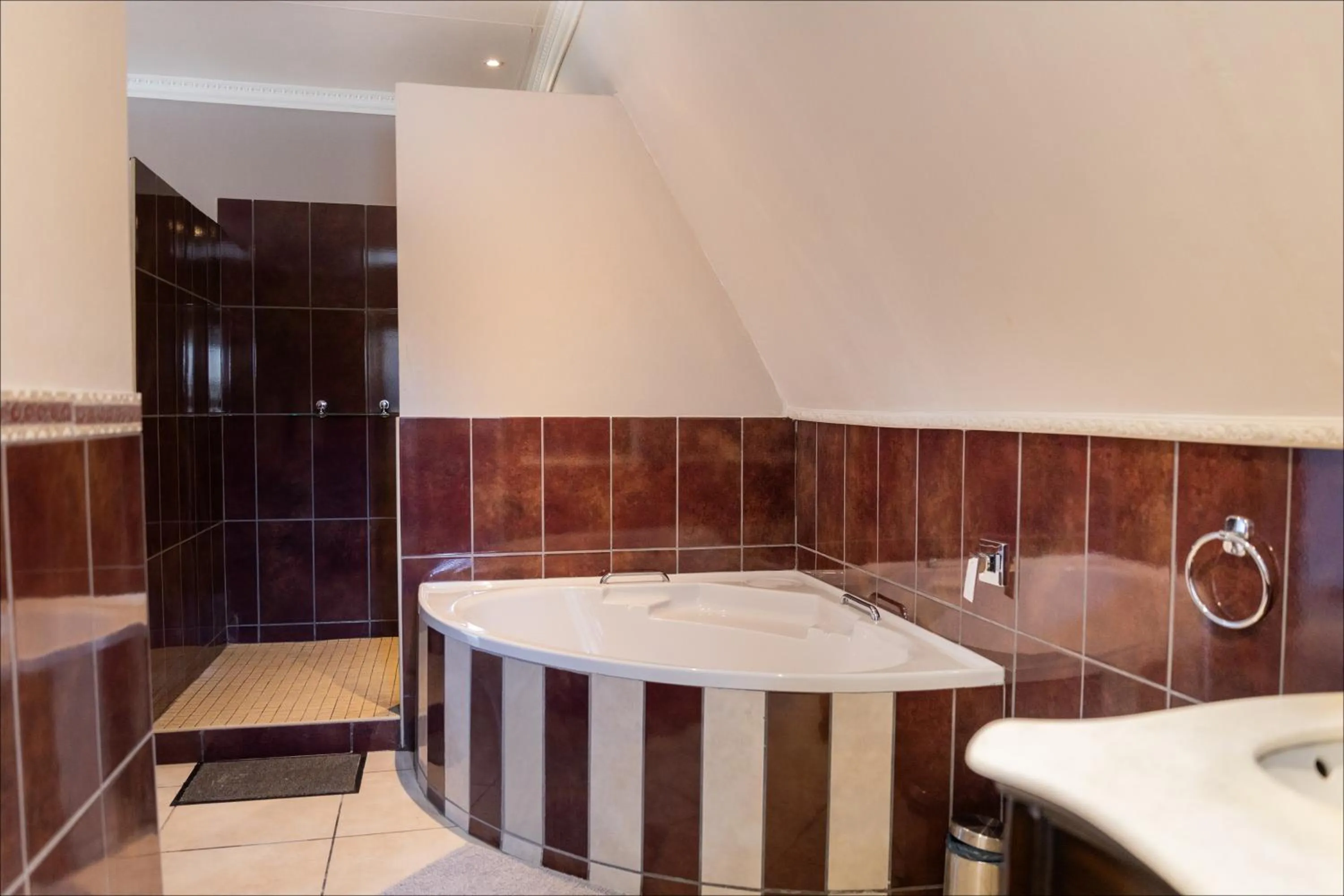 Bathroom in Lavender Hill Country Estate and Wedding Venue